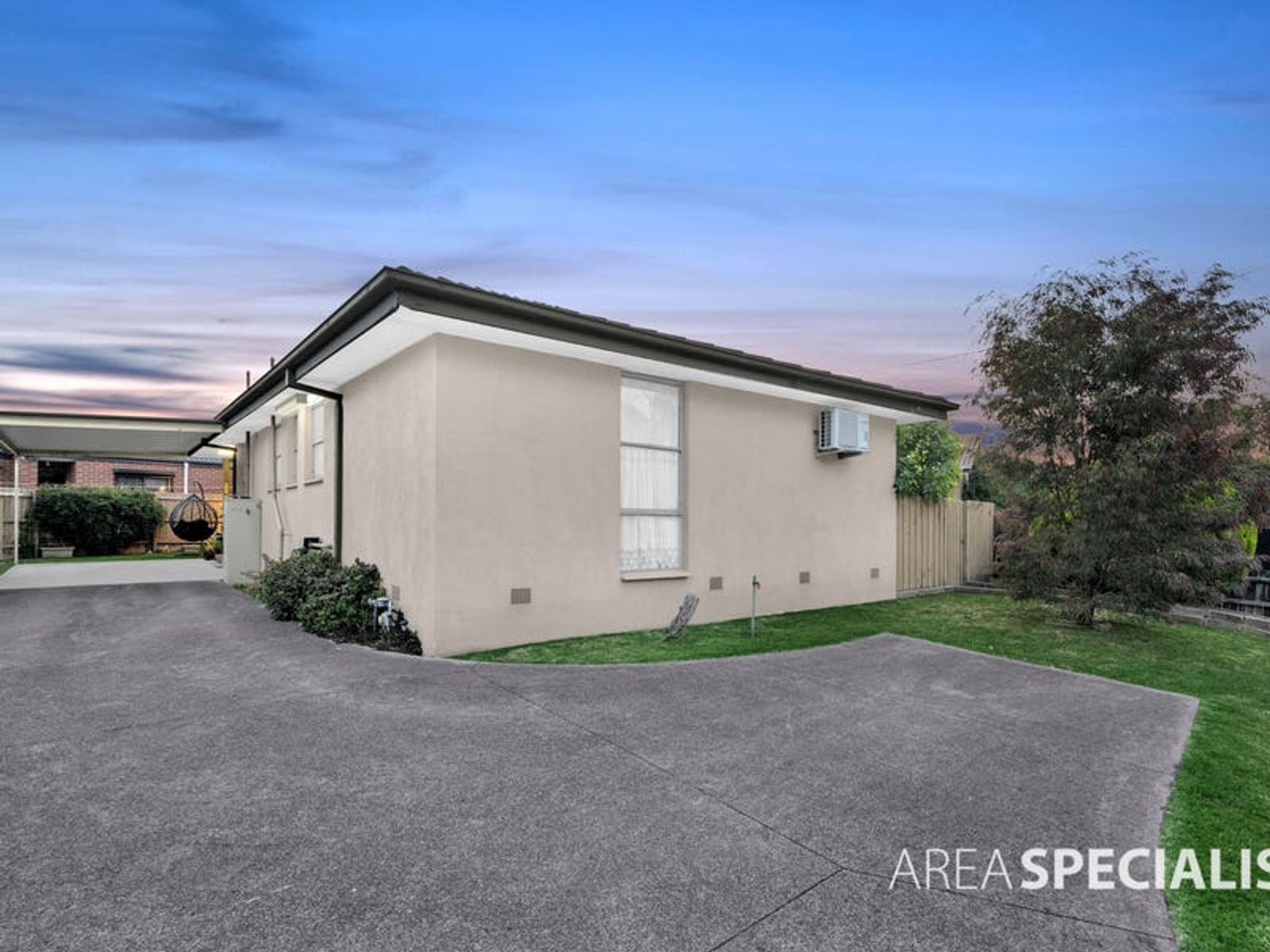 90 Pound Road, Hampton Park, VIC 3976, Hampton Park - Thumbnail 2