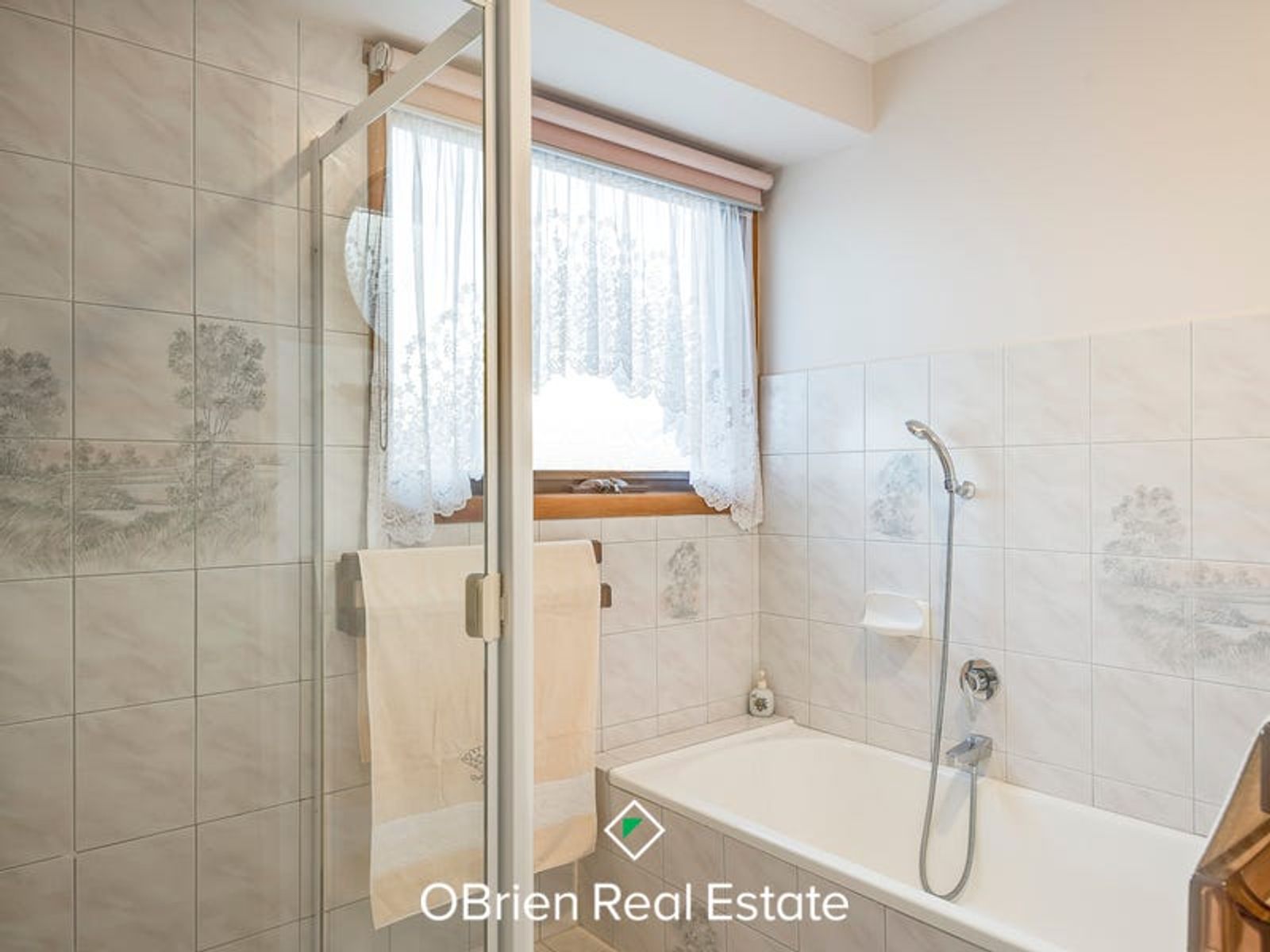 5 Barker Court, Endeavour Hills, VIC 3802, Endeavour Hills - Thumbnail 5