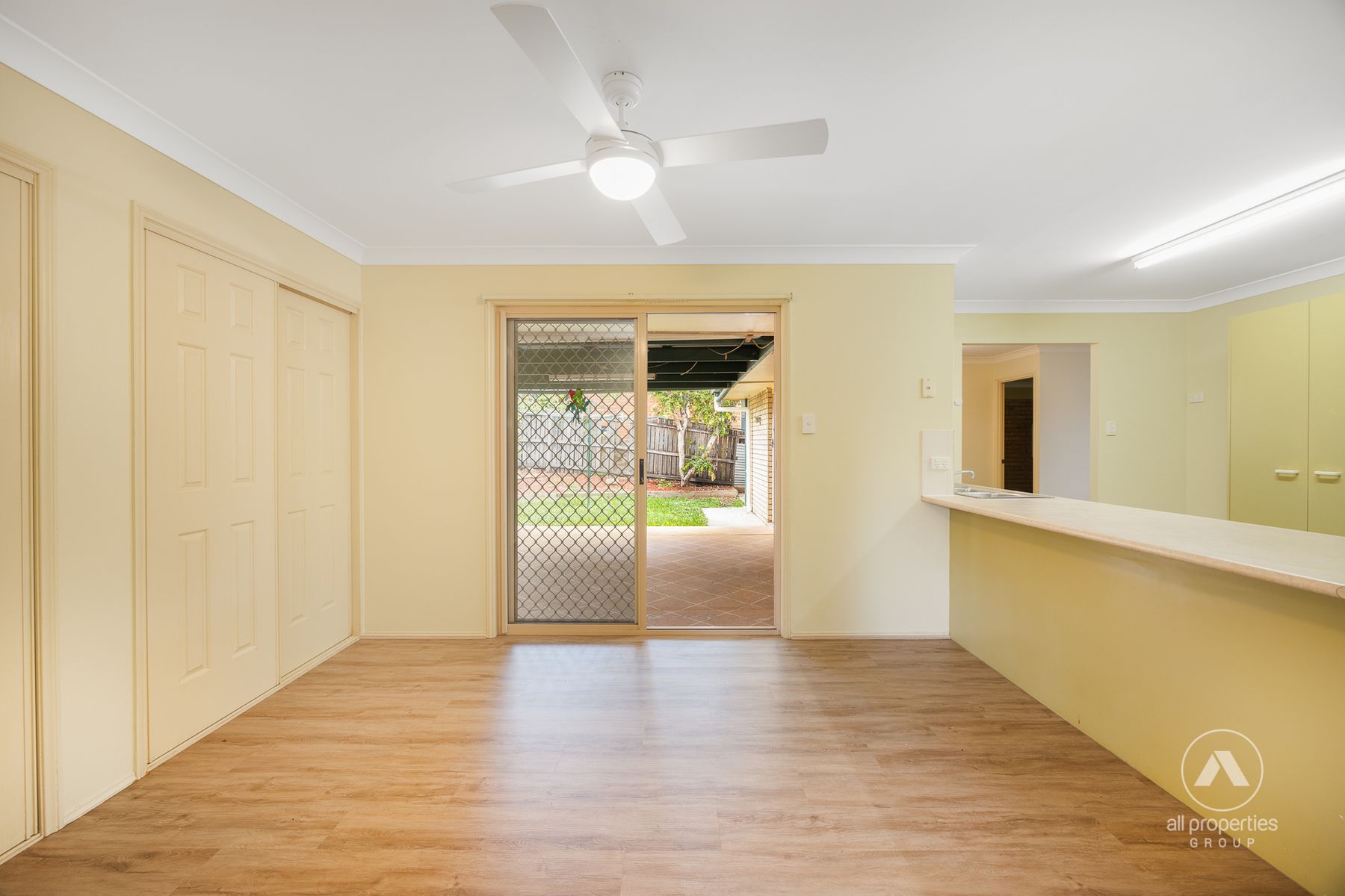 7 Riseborough Crescent, Crestmead QLD 4132, Crestmead - Thumbnail 3