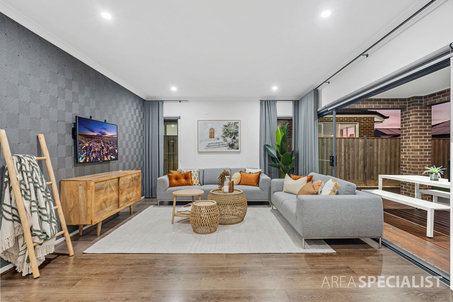 15 Harlequin Way, Clyde North, VIC 3978, Clyde North - Thumbnail 4