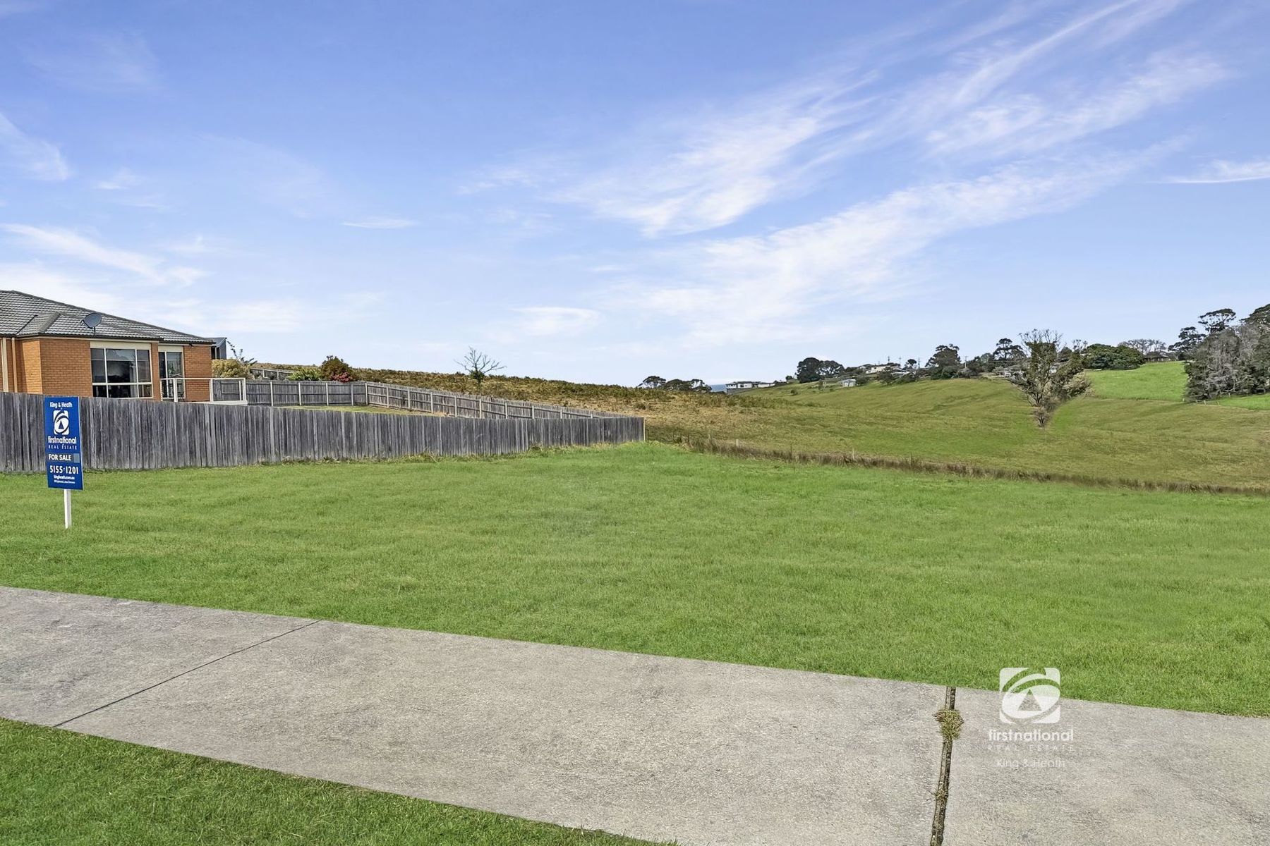 4 Riviera Court, Lakes Entrance VIC 3909, Lakes Entrance - Thumbnail 3