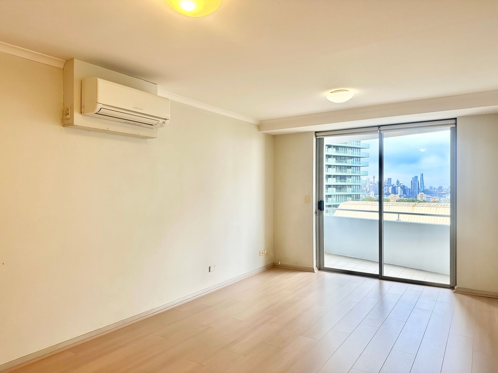 1301/2-4 Atchison Street, St Leonards - Thumbnail 3