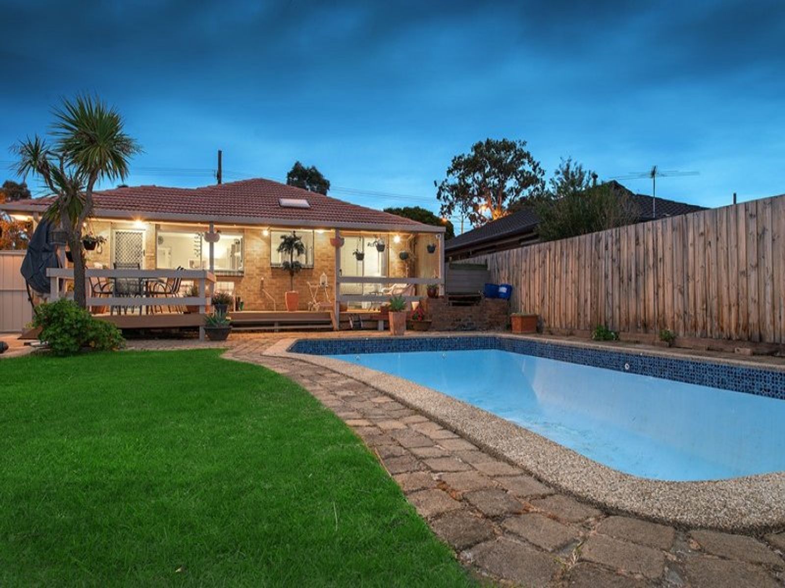 425 Cheltenham Road, Keysborough, VIC 3173, Keysborough - Thumbnail 2