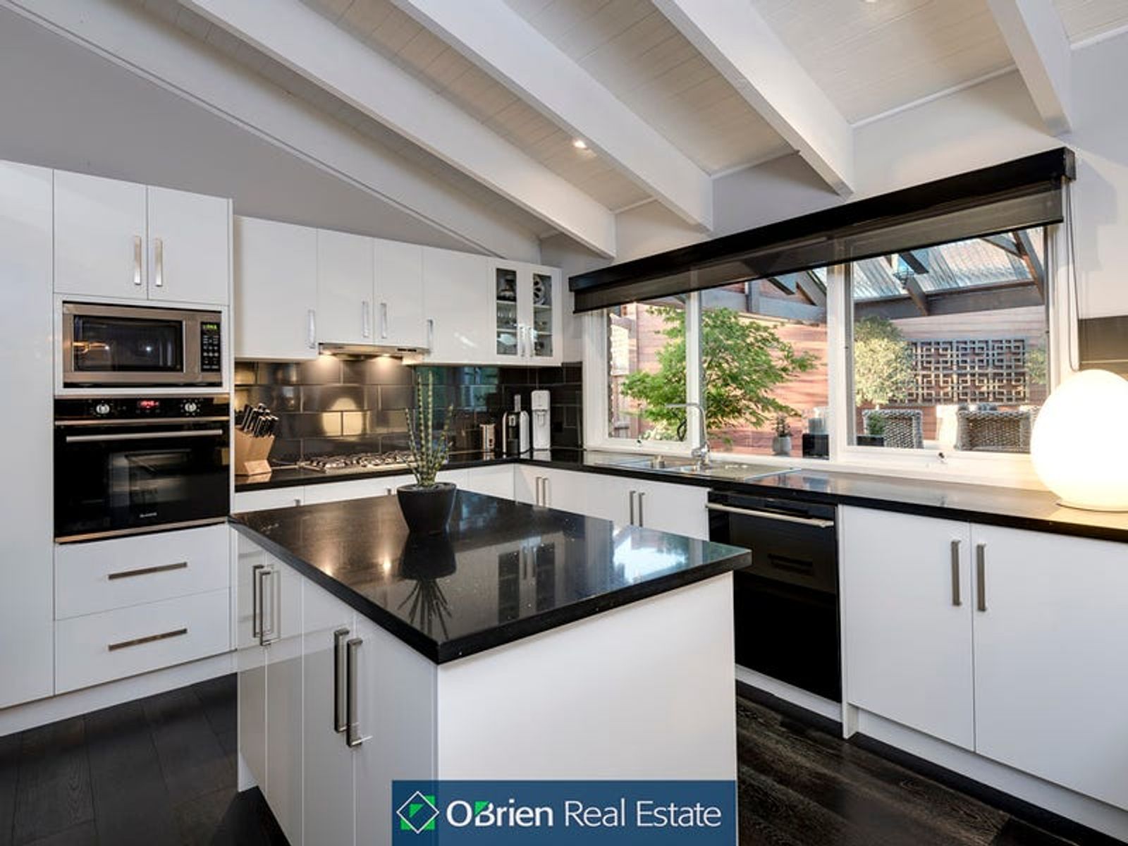 9 Nowell Court, Endeavour Hills, VIC 3802, Endeavour Hills - Thumbnail 4