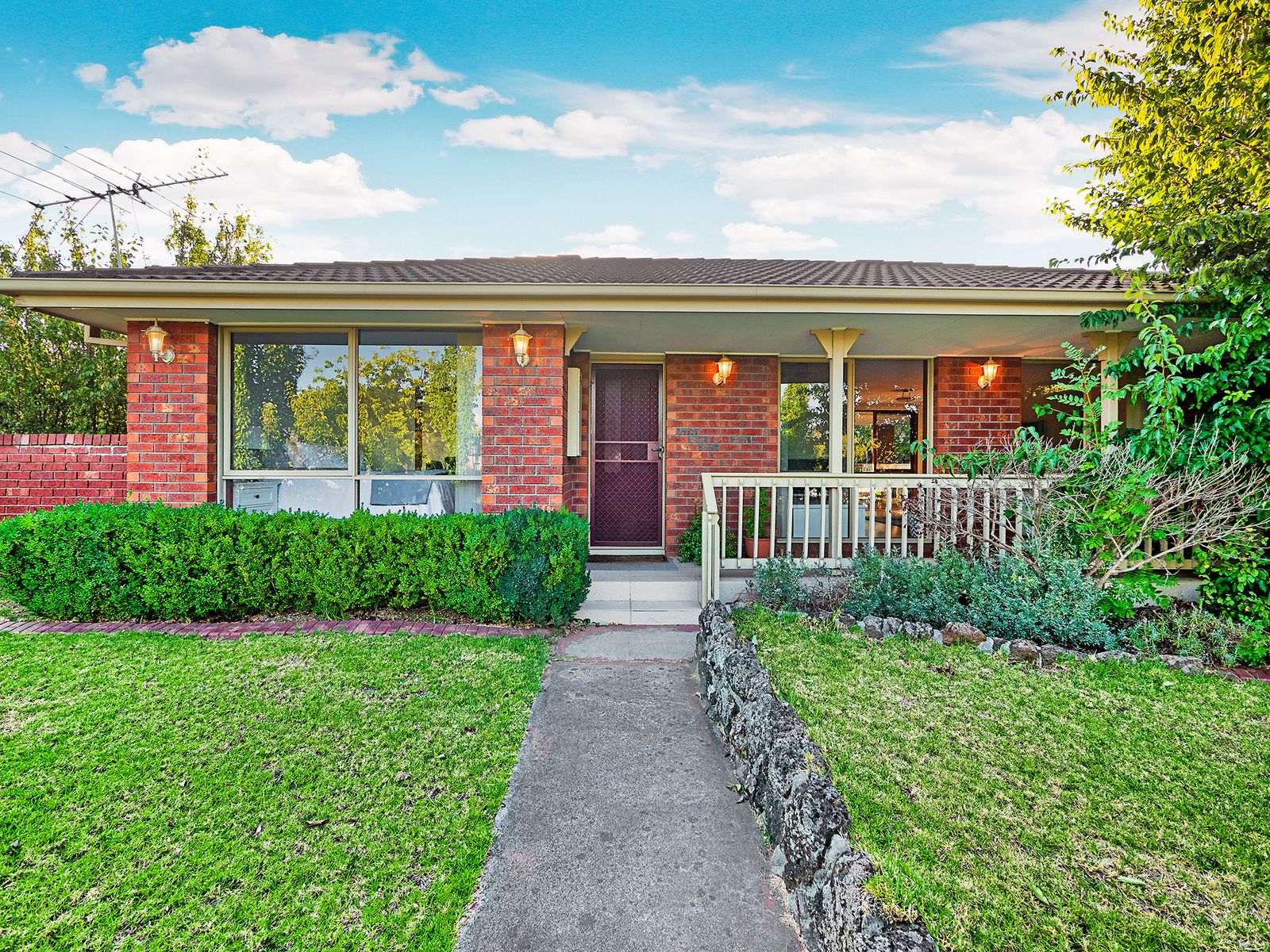 15 Reema Boulevard, Endeavour Hills, VIC 3802, Endeavour Hills - Thumbnail 2