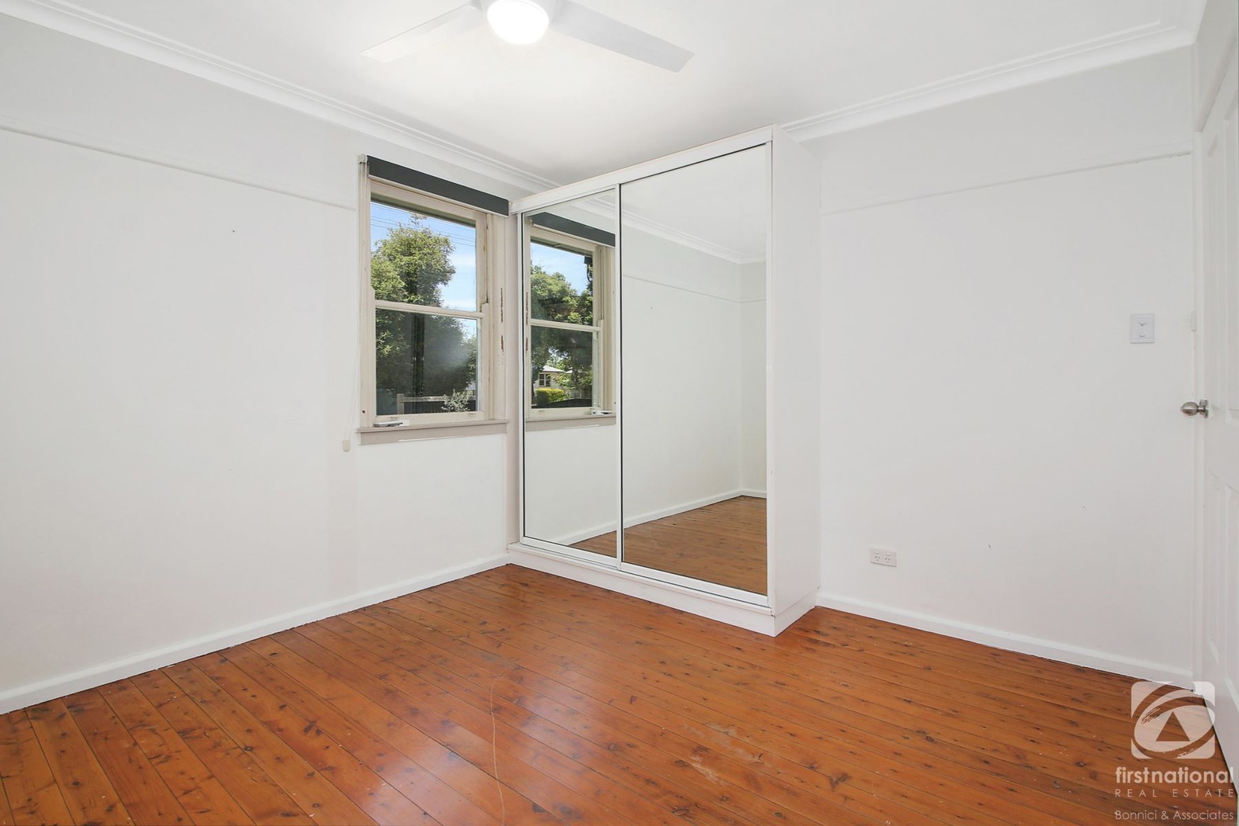 1007 Calimo Street, North Albury NSW 2640, North Albury - Thumbnail 5