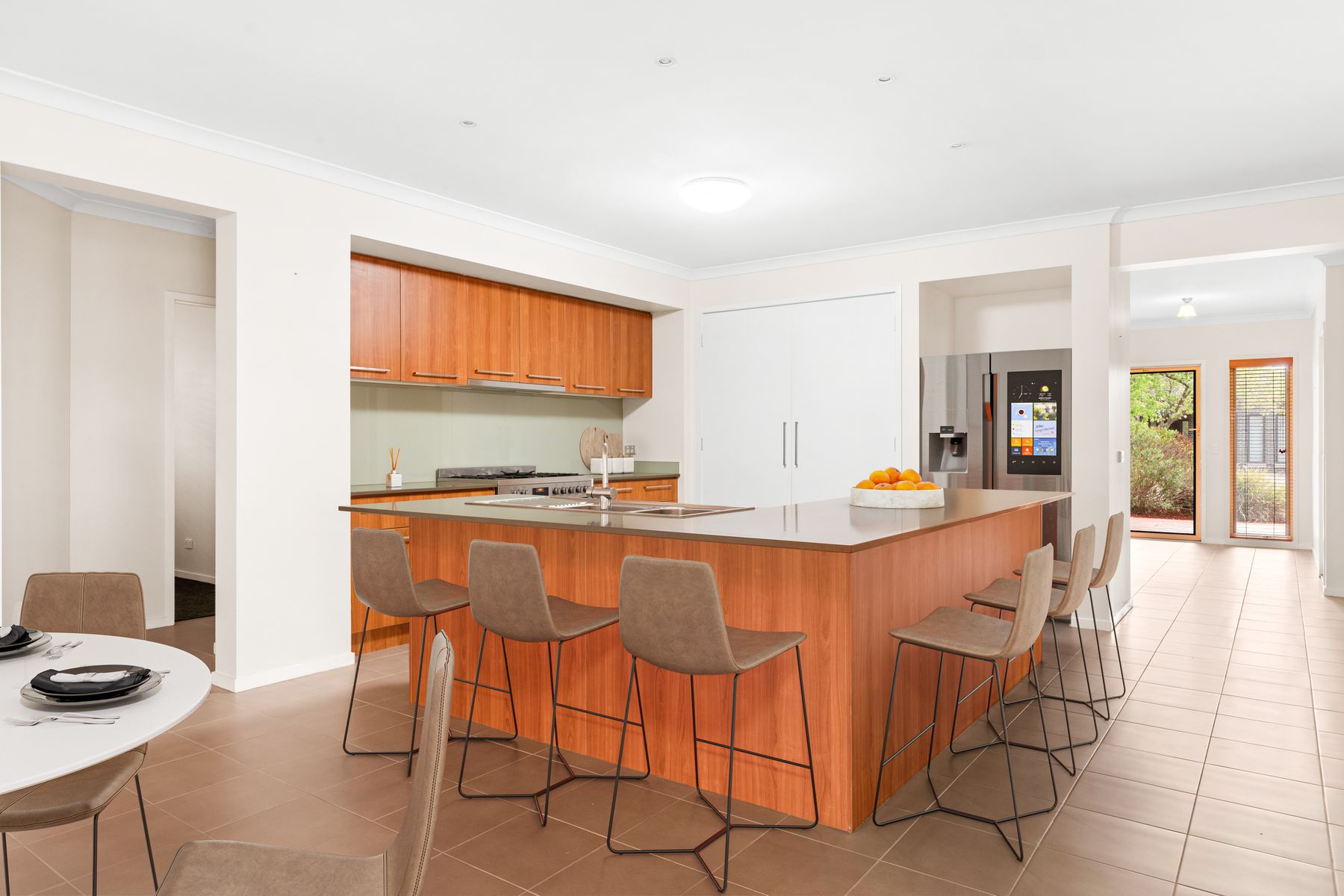 5 Hyacinth Place, Point Cook VIC 3030, Point Cook - Thumbnail 4
