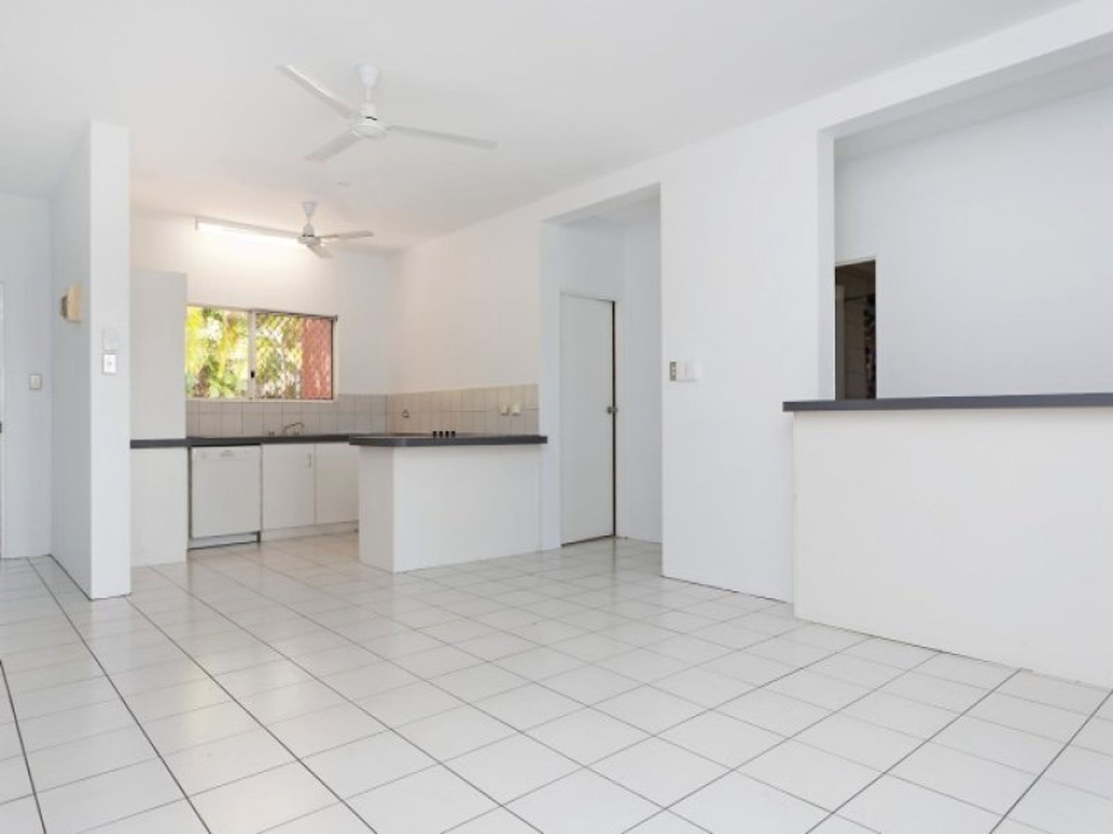 2/73 Progress Drive, Nightcliff NT 0810, Nightcliff - Thumbnail 2