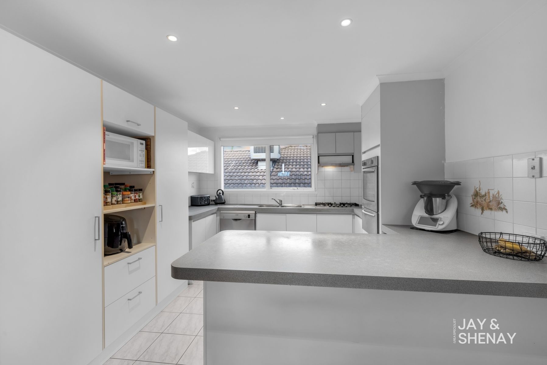 41 Preston Avenue, Endeavour Hills, VIC 3802, Endeavour Hills - Thumbnail 4