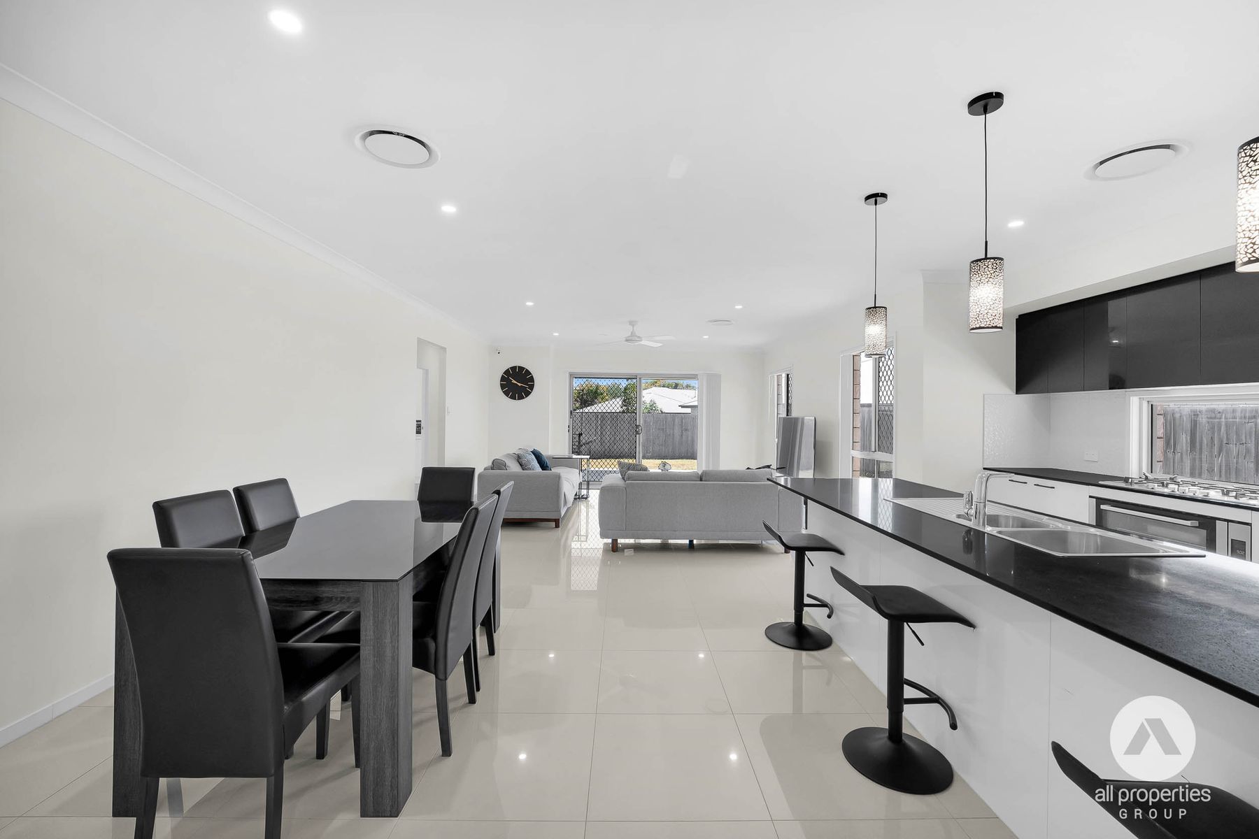 16 PARADISE STREET, Yarrabilba QLD 4207, Yarrabilba - Thumbnail 4