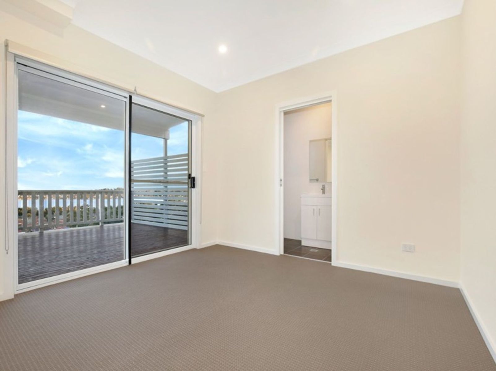 1/3 Vermont Road, Warrawong NSW 2502, Warrawong - Thumbnail 6