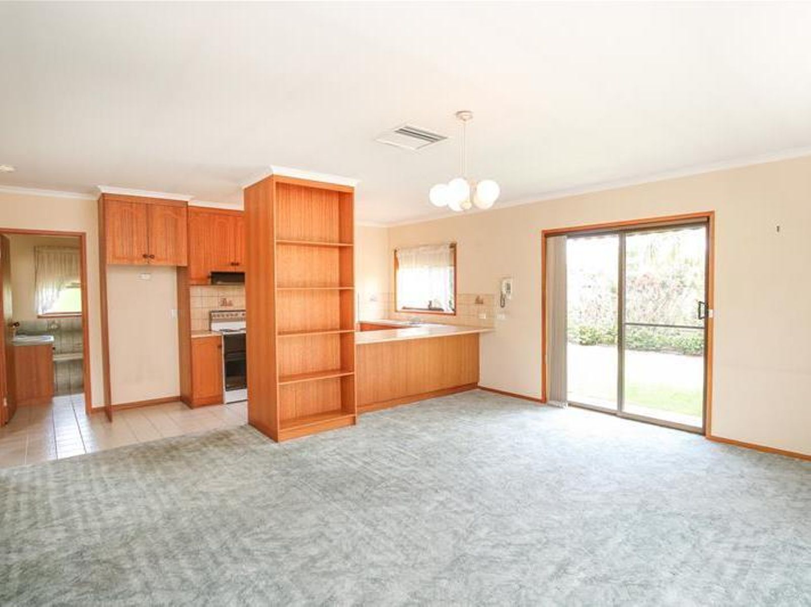 2/83 Pasadena Grove, Mildura - Thumbnail 4