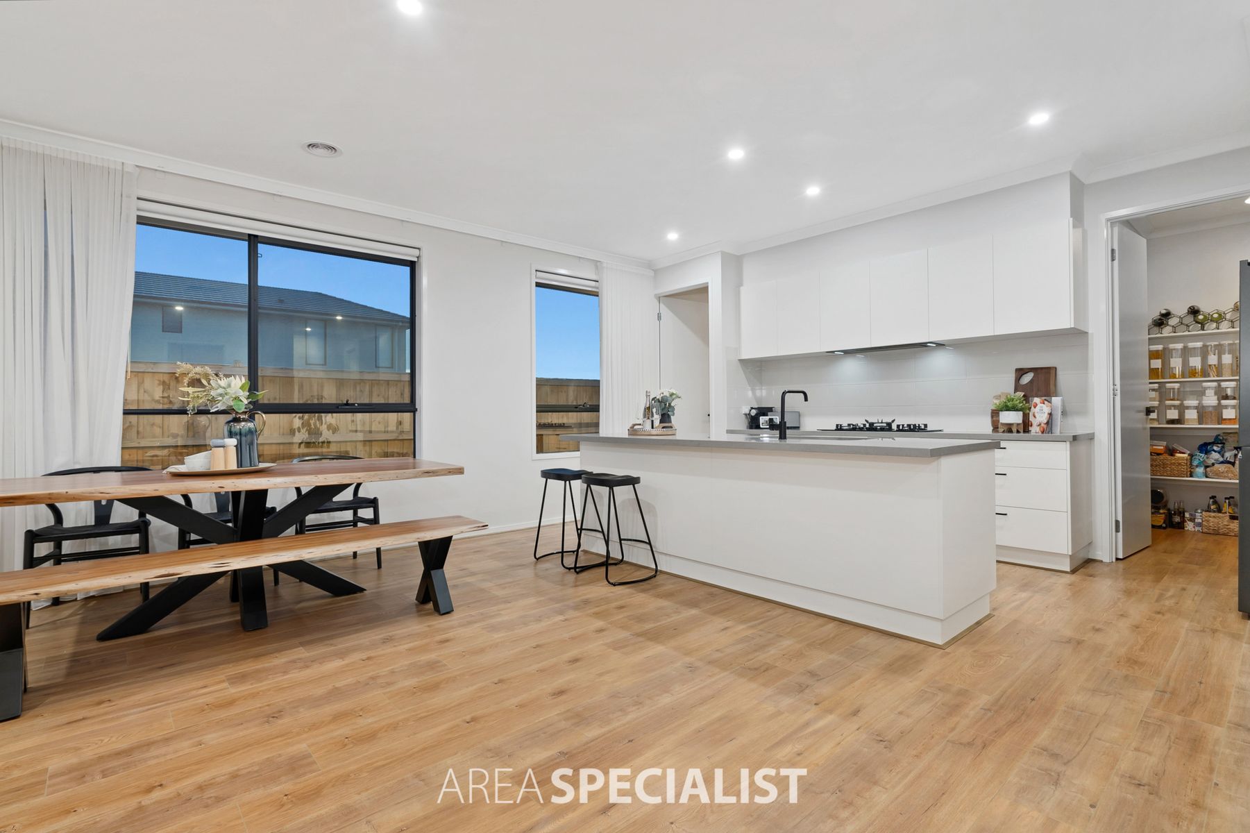 5 Carcoola Rise, Clyde North, VIC 3978, Clyde North - Thumbnail 6