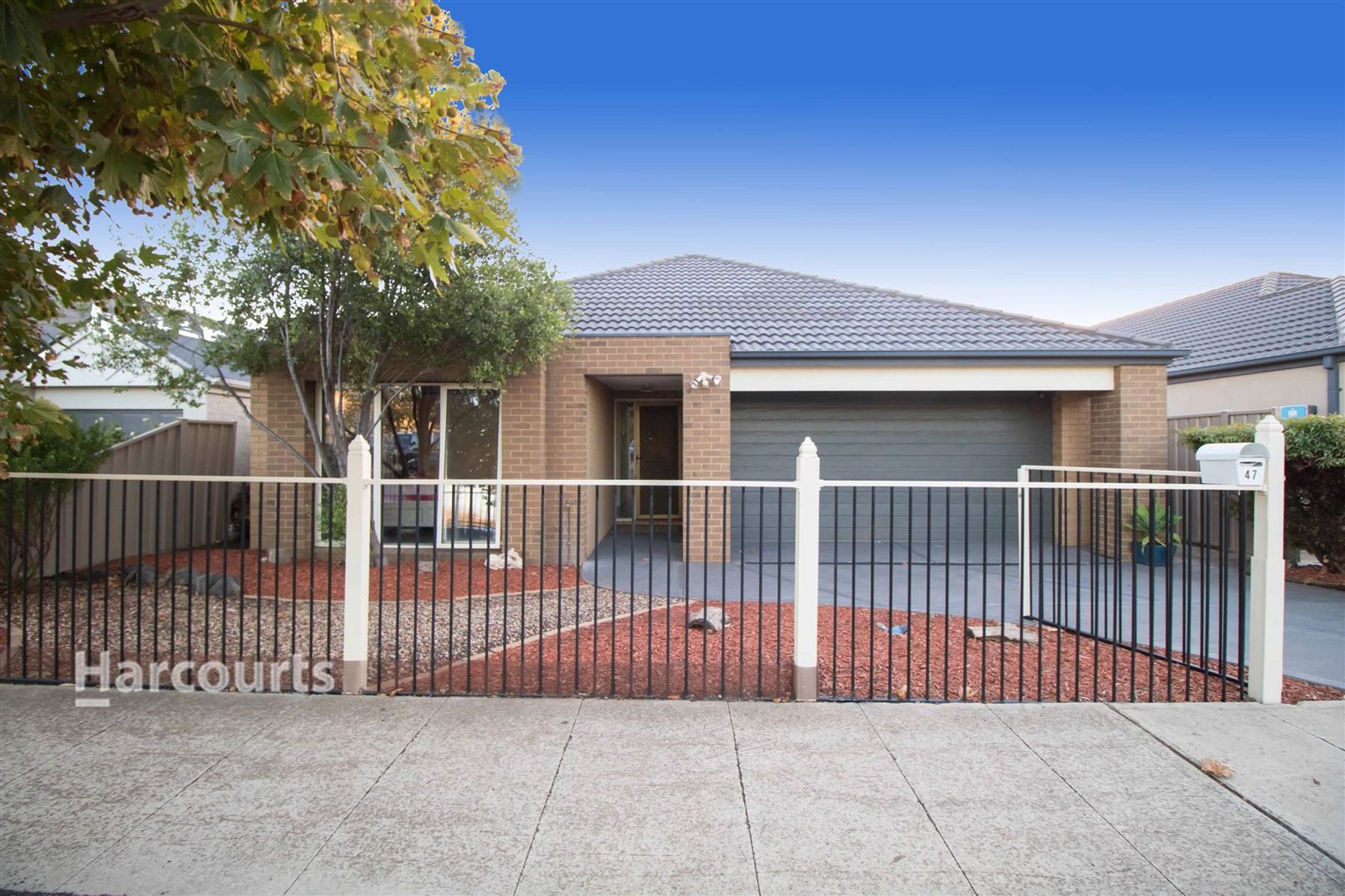 47 Lancefield Drive, Caroline Springs, VIC 3023, Caroline Springs - Thumbnail 2