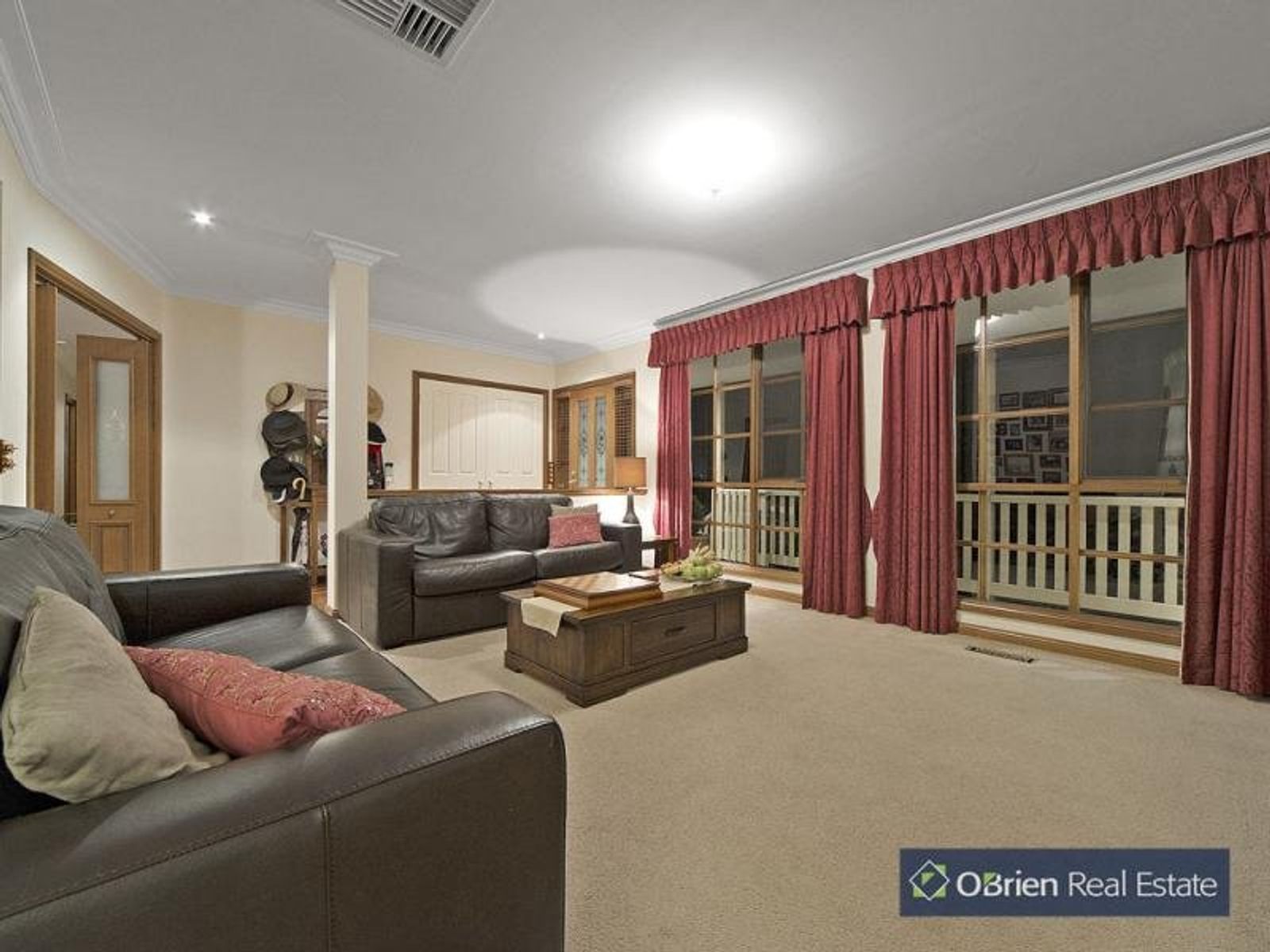 17 Hedgerow Court, Narre Warren South, VIC 3805, Narre Warren South - Thumbnail 2