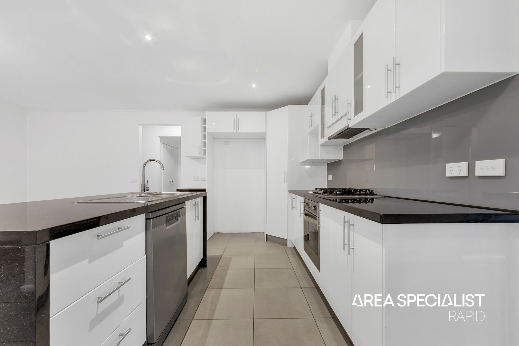 9 Ungarie Court, Hampton Park, Hampton Park - Thumbnail 5