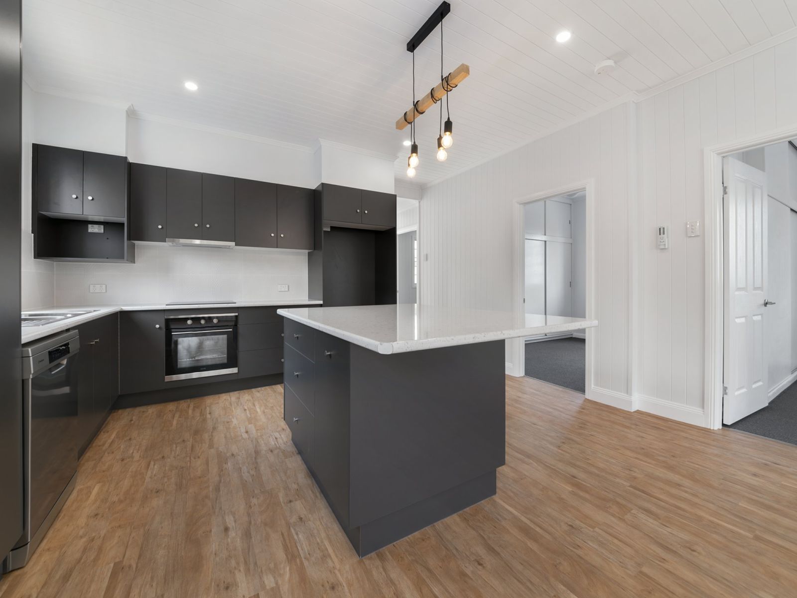 51 Stewart Avenue, Warwick - Thumbnail 6