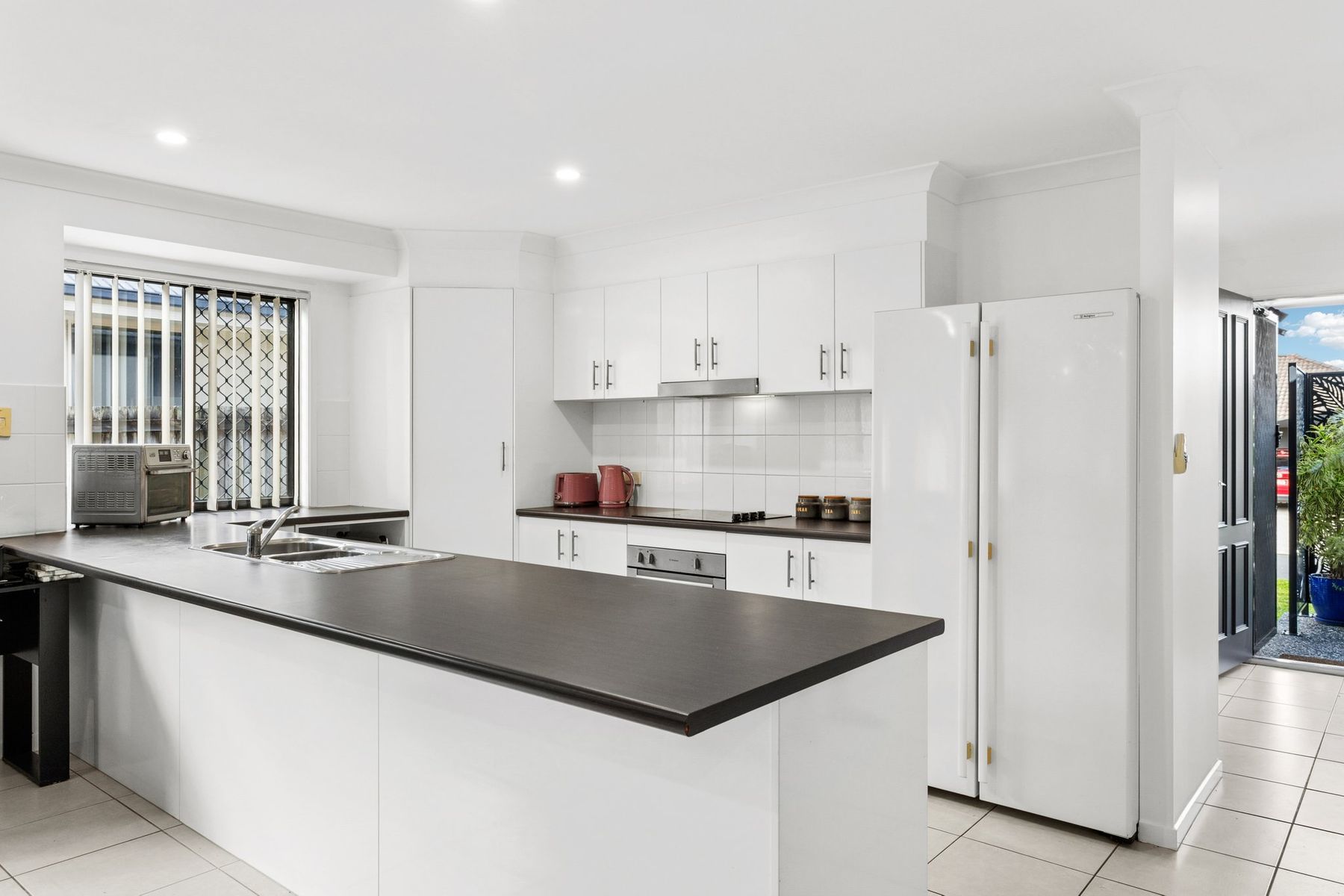 58 Chestwood Crescent, Sippy Downs QLD 4556, Sippy Downs - Thumbnail 2