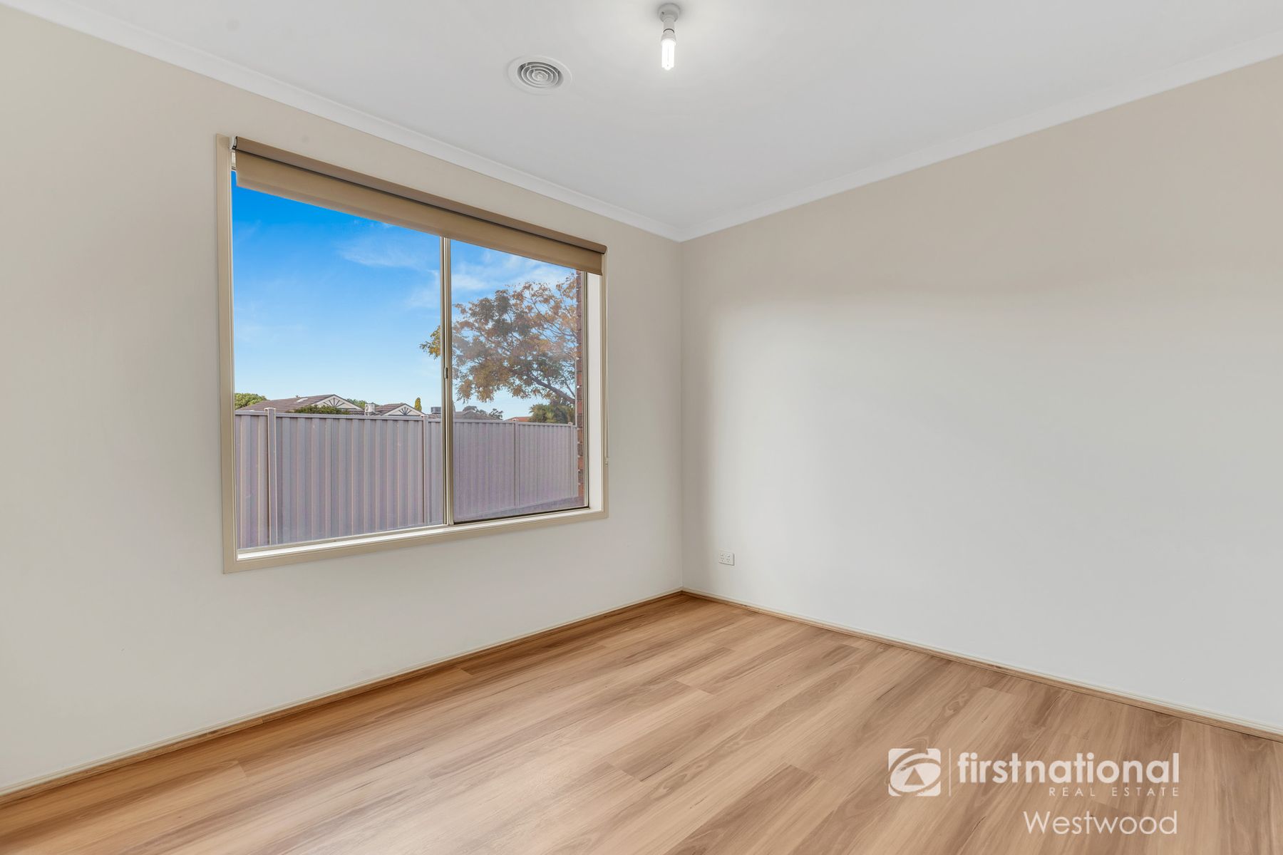 17 Loire Close, Hoppers Crossing VIC 3029, Hoppers Crossing - Thumbnail 7