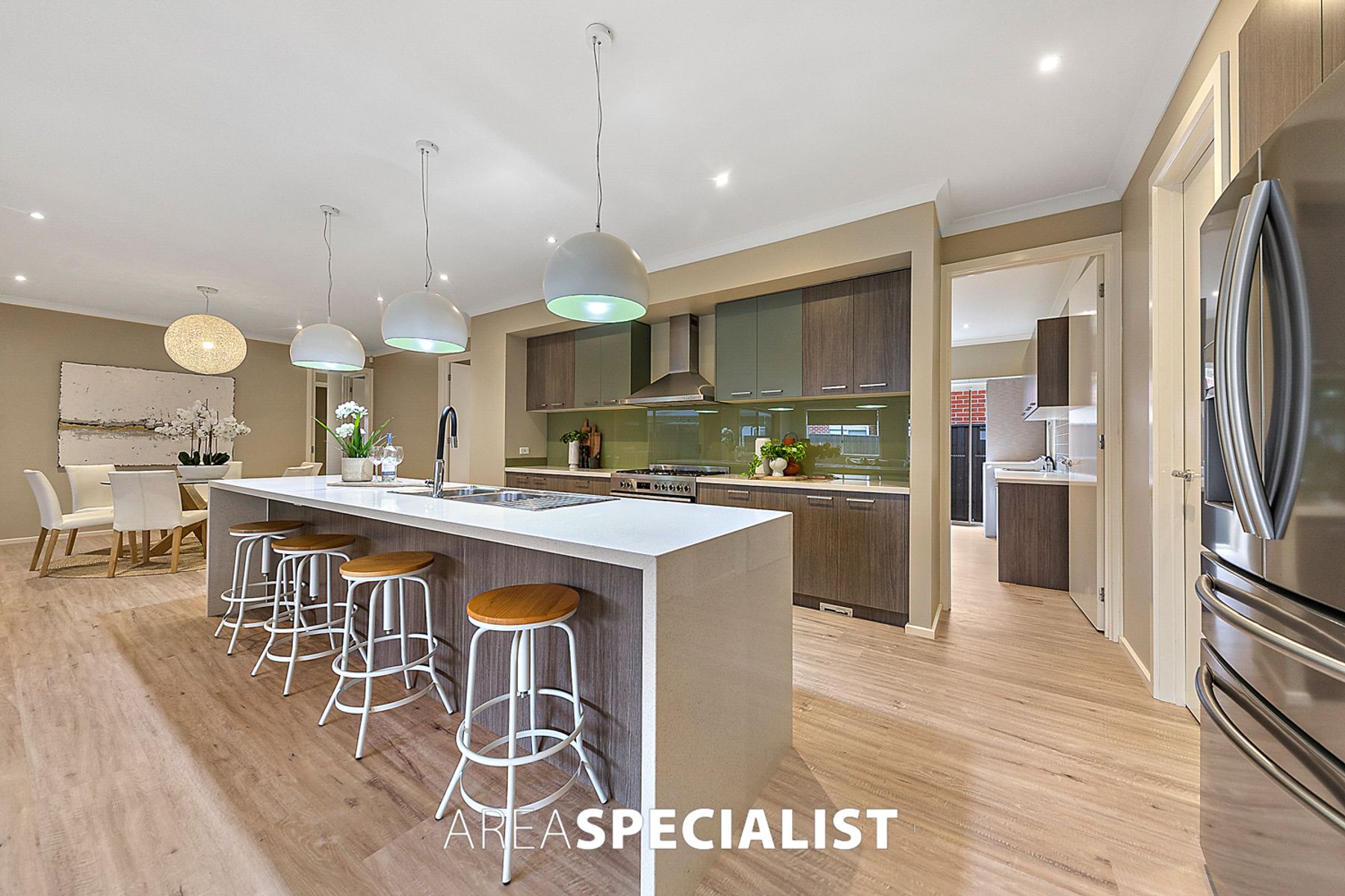 28 Whiteley Way, Pakenham, VIC 3810, Pakenham - Thumbnail 3