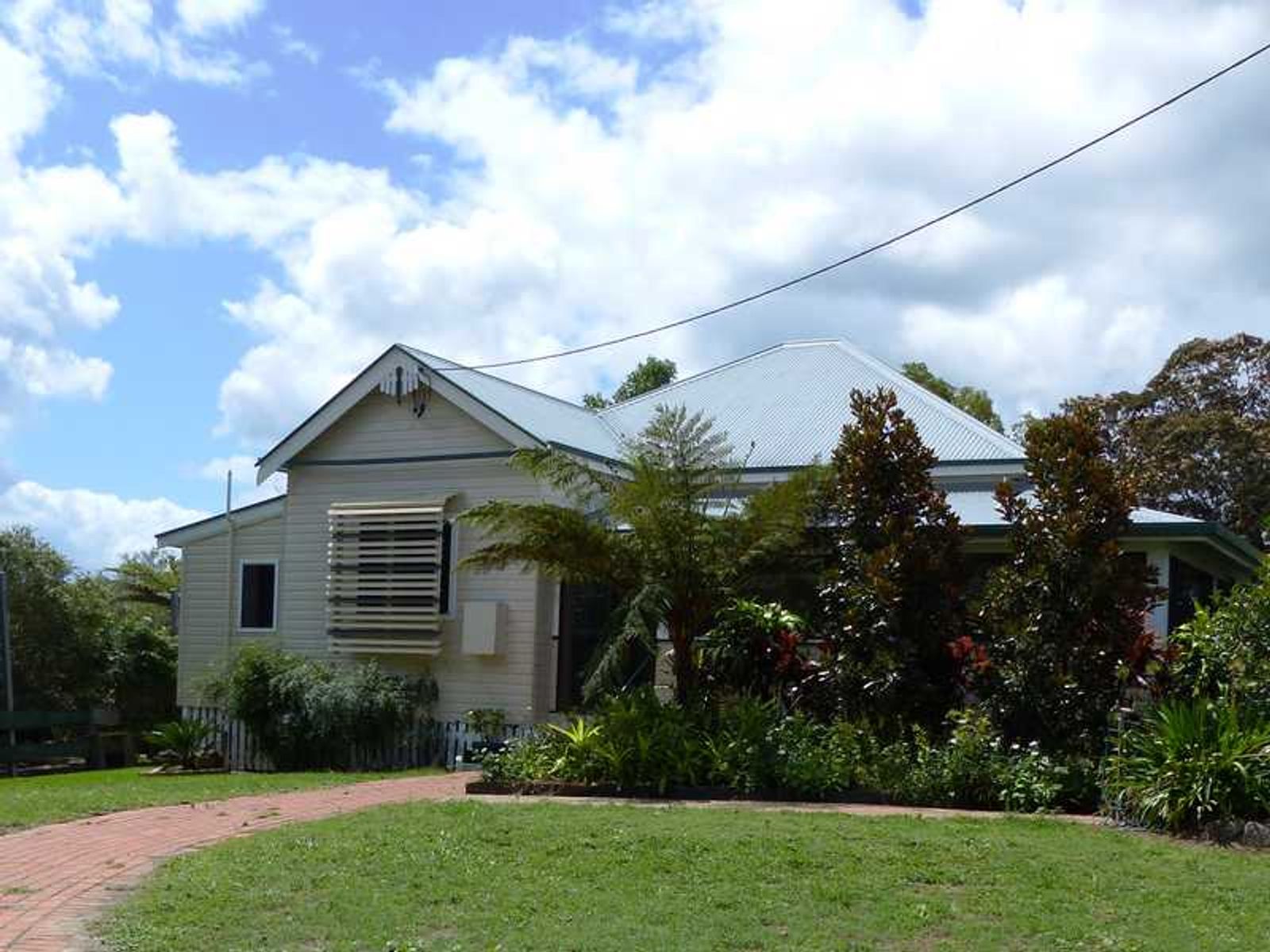 8 Fairfull Road, Numulgi - Thumbnail 4