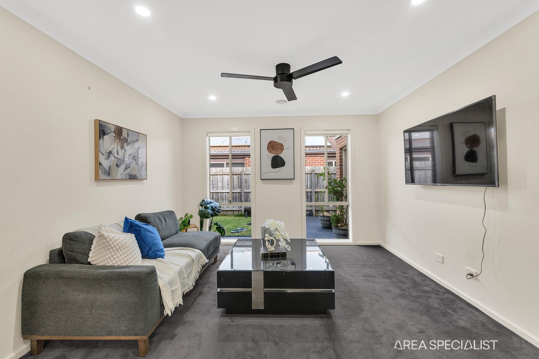 47 MELISSA WAY, Pakenham, VIC 3810, Pakenham - Thumbnail 2