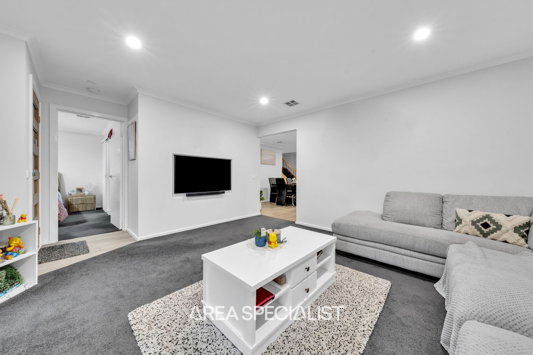 16 Hillview Rise, Hampton Park, VIC 3976, Hampton Park - Thumbnail 6