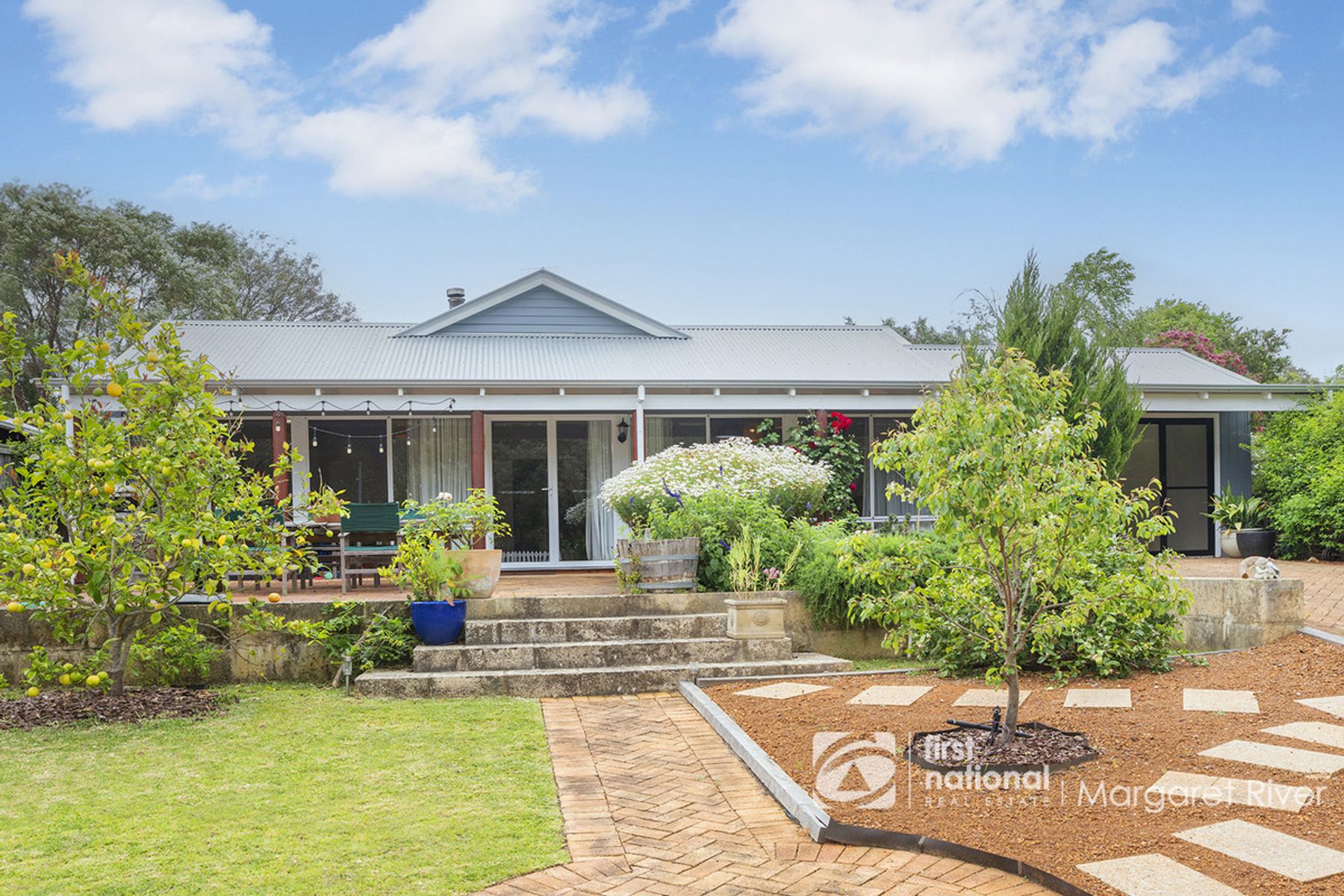 33 Charles Hine Avenue, Margaret River WA 6285, Margaret River - Thumbnail 2