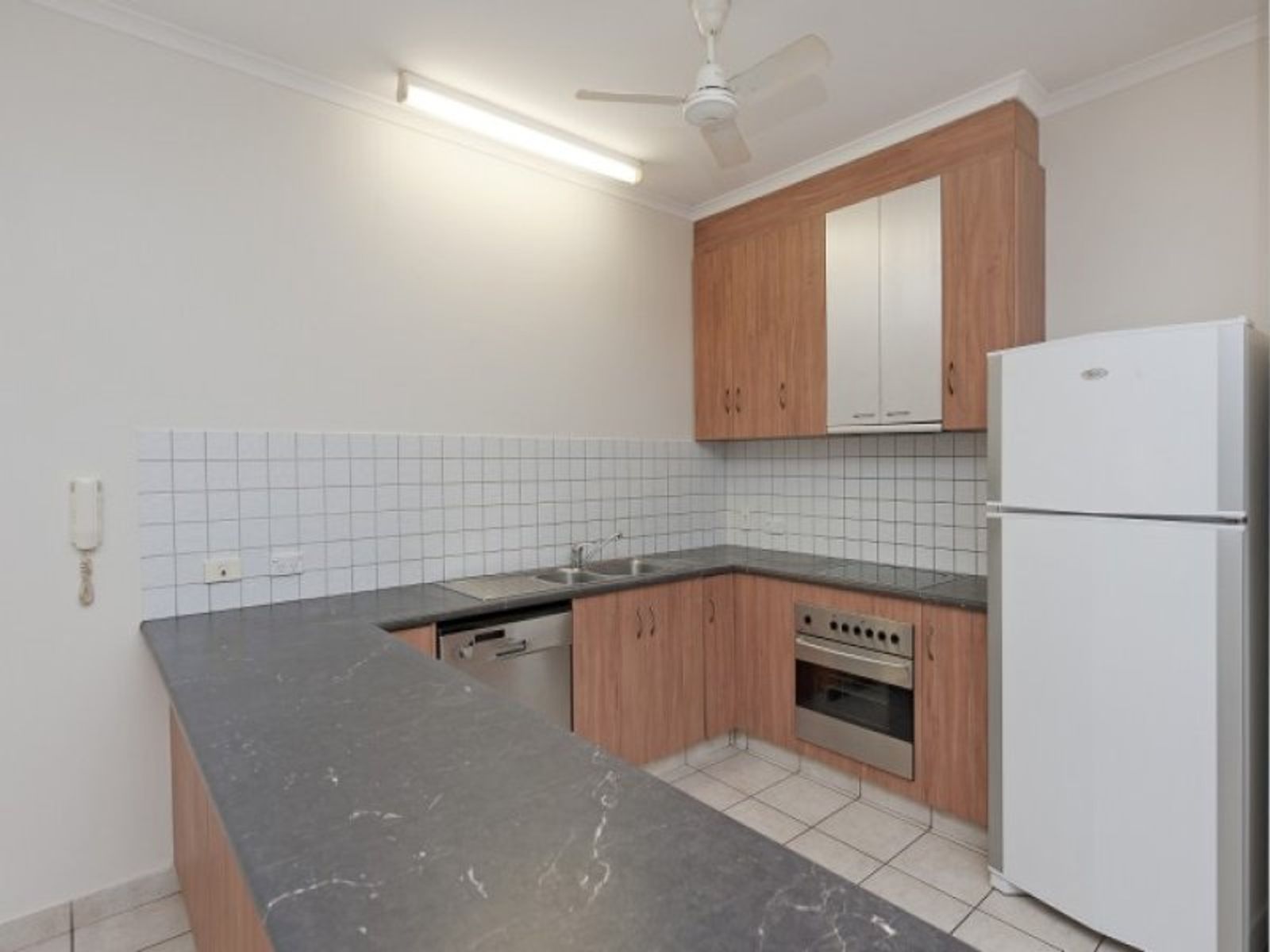 9/2 Beagle Street, Larrakeyah NT 0820, Larrakeyah - Thumbnail 8
