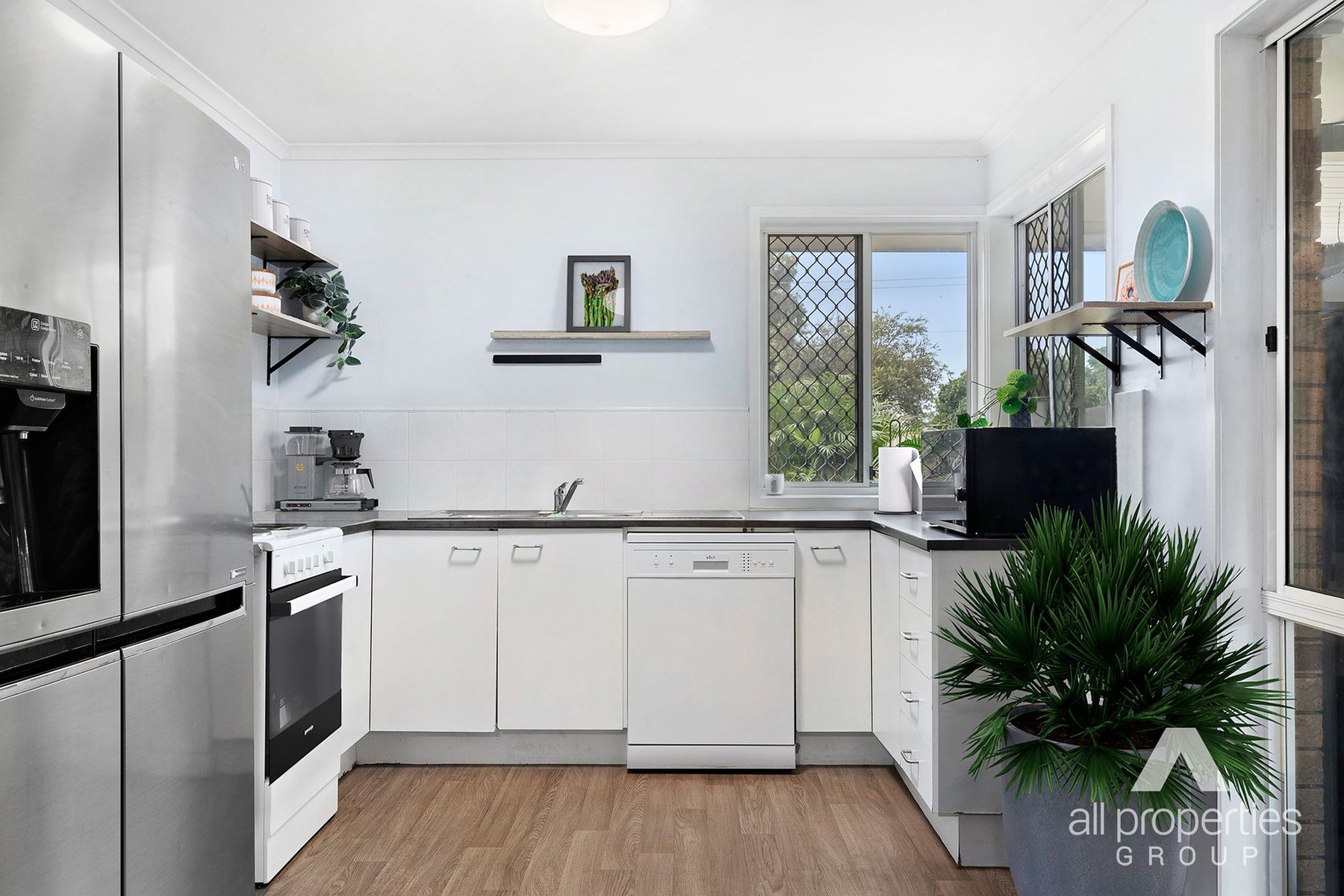 70 Bottlebrush Drive, Regents Park QLD 4118, Regents Park - Thumbnail 2