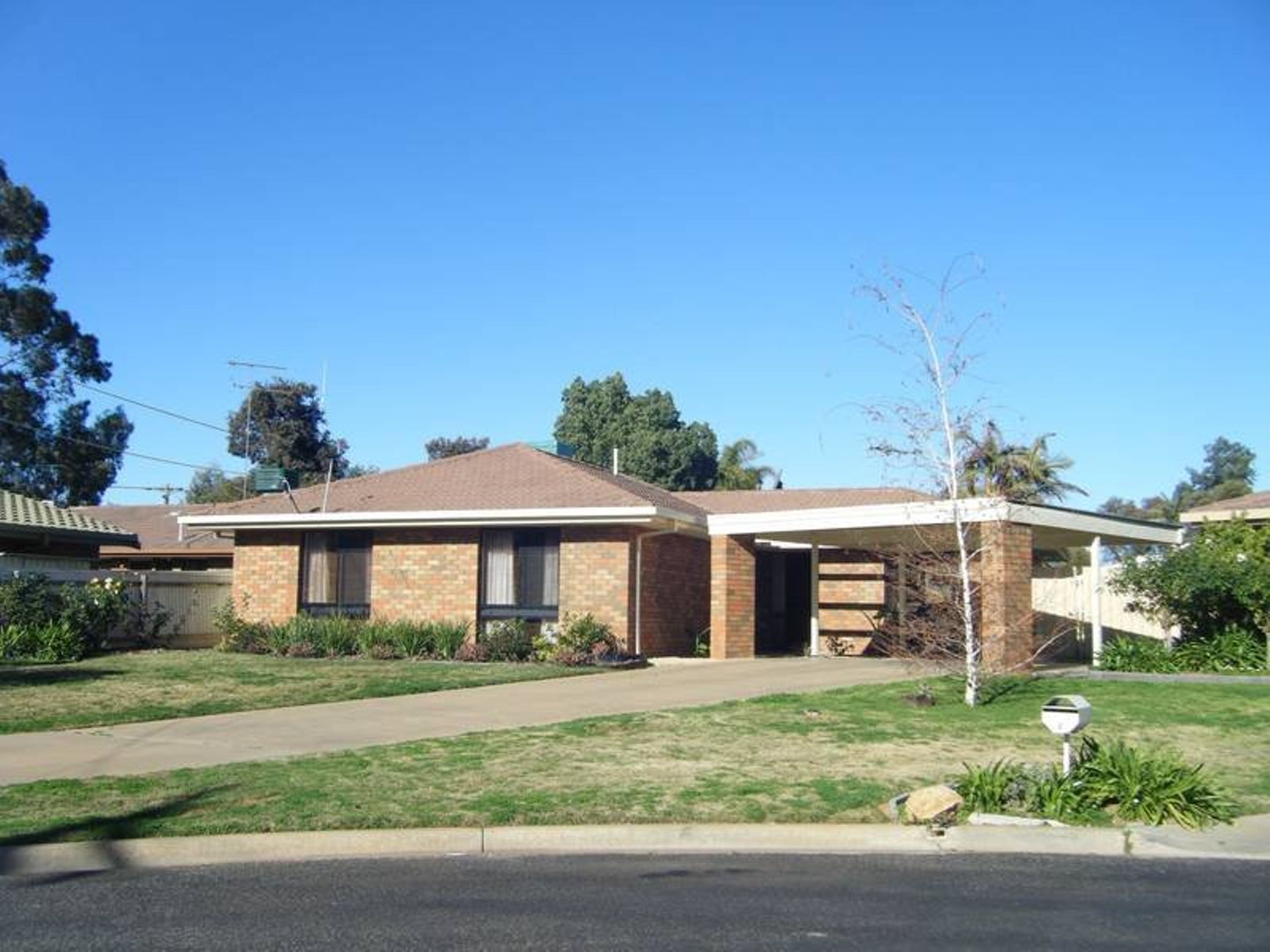 1 Clark Court