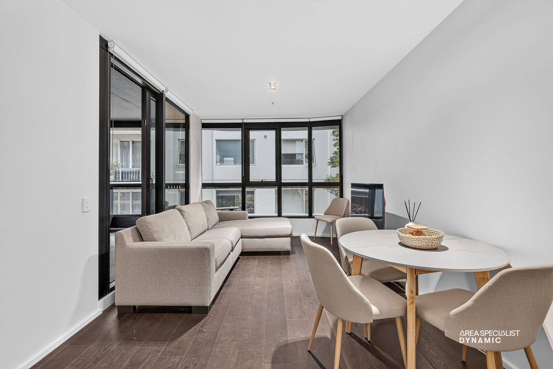 114/20 Queens Road, Melbourne, Melbourne - Thumbnail 4
