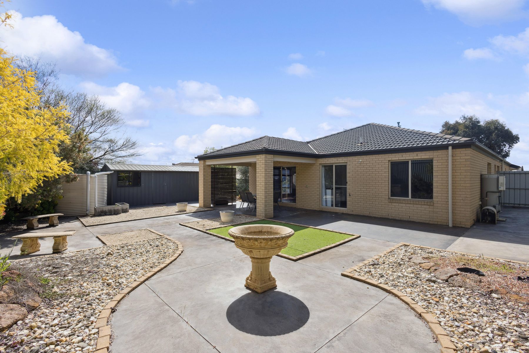 2 McConnell Drive, Junortoun, VIC 3551, Junortoun - Thumbnail 2