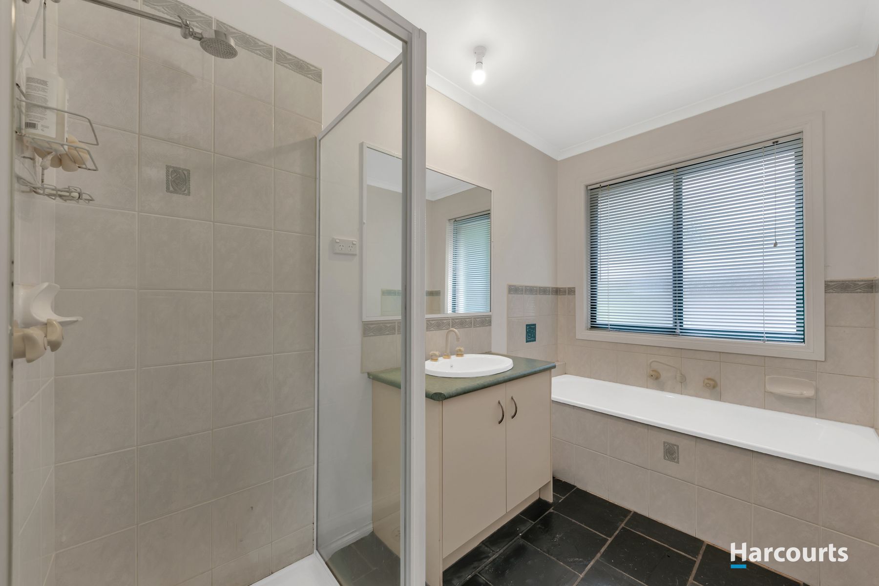 34 Windsor Gardens, Caroline Springs, VIC 3023, Caroline Springs - Thumbnail 8