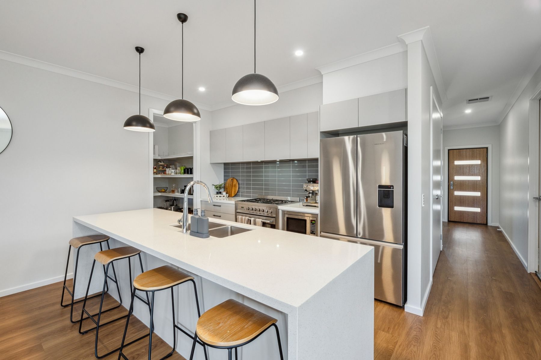 65 Whirrakee Parade, Huntly VIC 3551, Huntly - Thumbnail 2