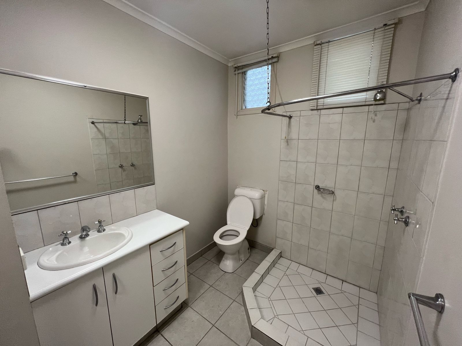 2/39 Sunset Boulevard, Surfers Paradise QLD 4217, Surfers Paradise - Thumbnail 8