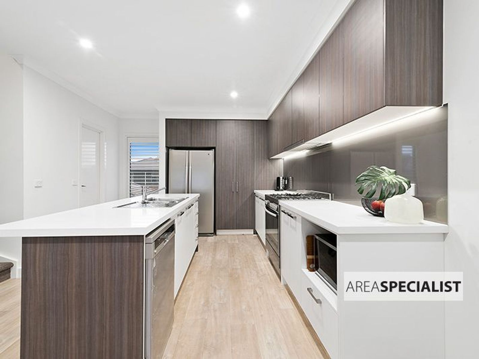 24 Barncroft Crescent, Keysborough, VIC 3173, Keysborough - Thumbnail 3