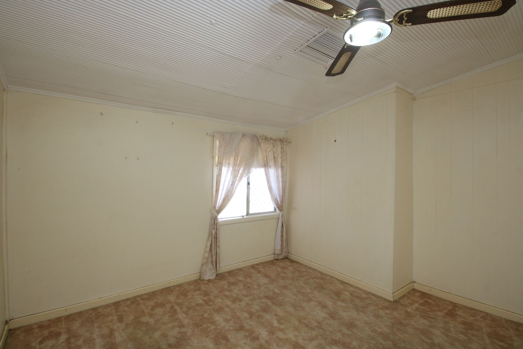 196 Oxide Street, Broken Hill NSW 2880, Broken Hill - Thumbnail 6