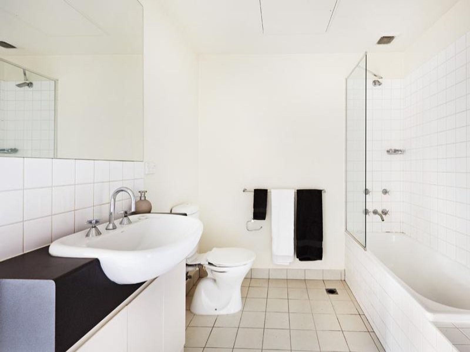 207/80 Speakmen Street, Kensington - Thumbnail 2