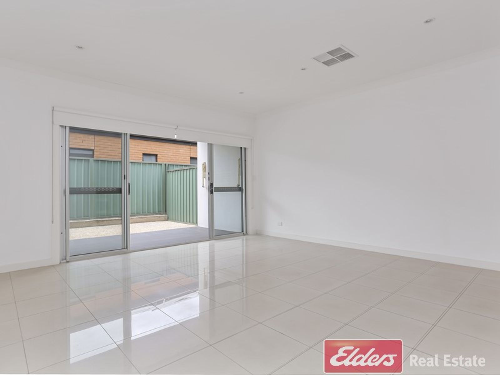 34 Broadwater Crescent, Mawson Lakes, SA 5095, Mawson Lakes - Thumbnail 3