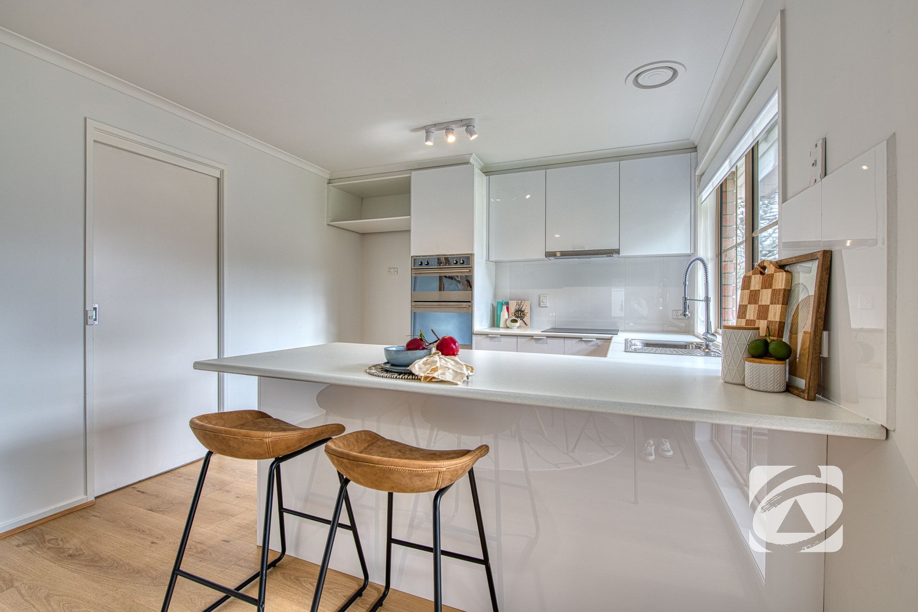 1/42 Strathavan Drive, Berwick VIC 3806, Berwick - Thumbnail 2