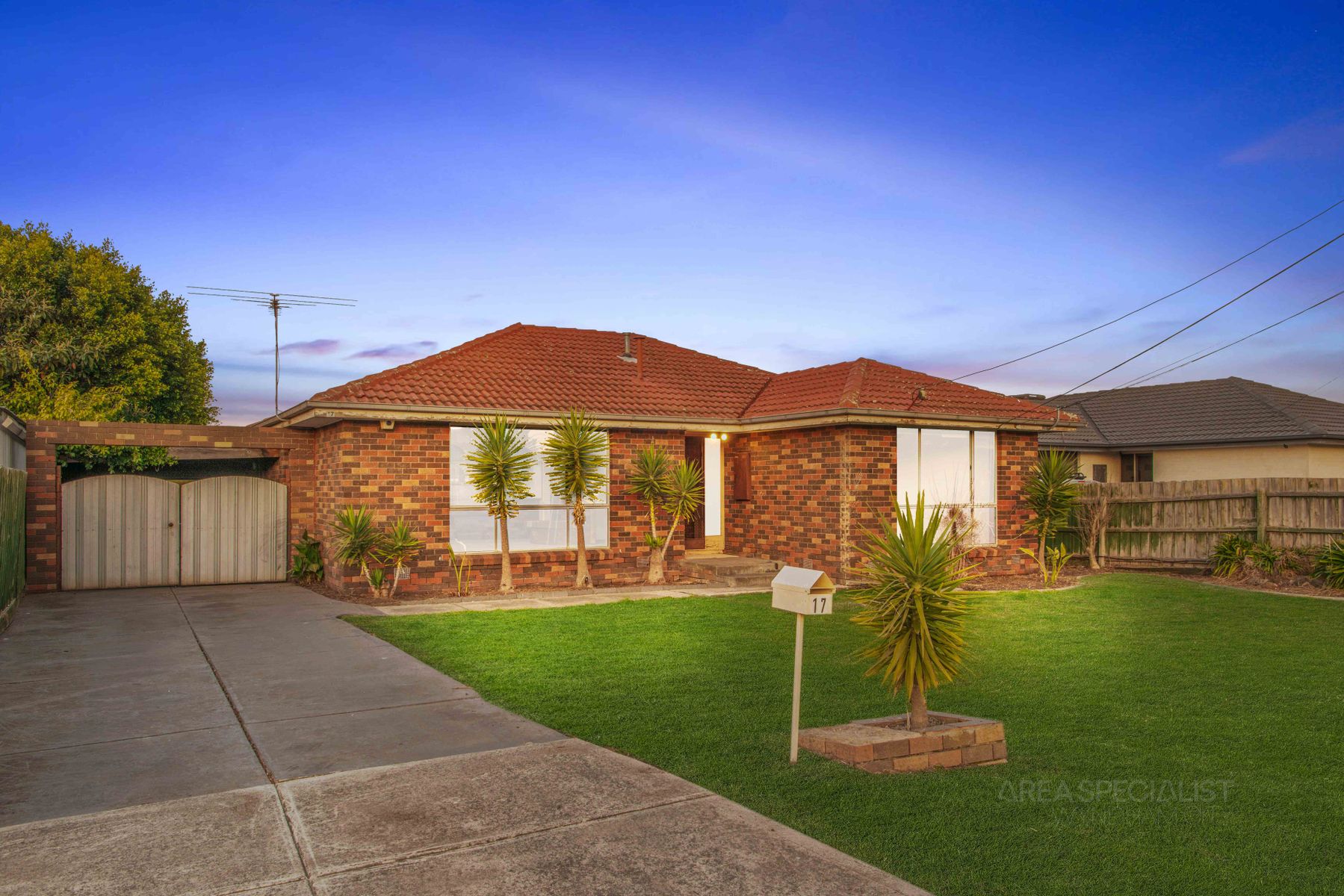 17 Milton Drive, Wyndham Vale, VIC 3024, Wyndham Vale - Thumbnail 3