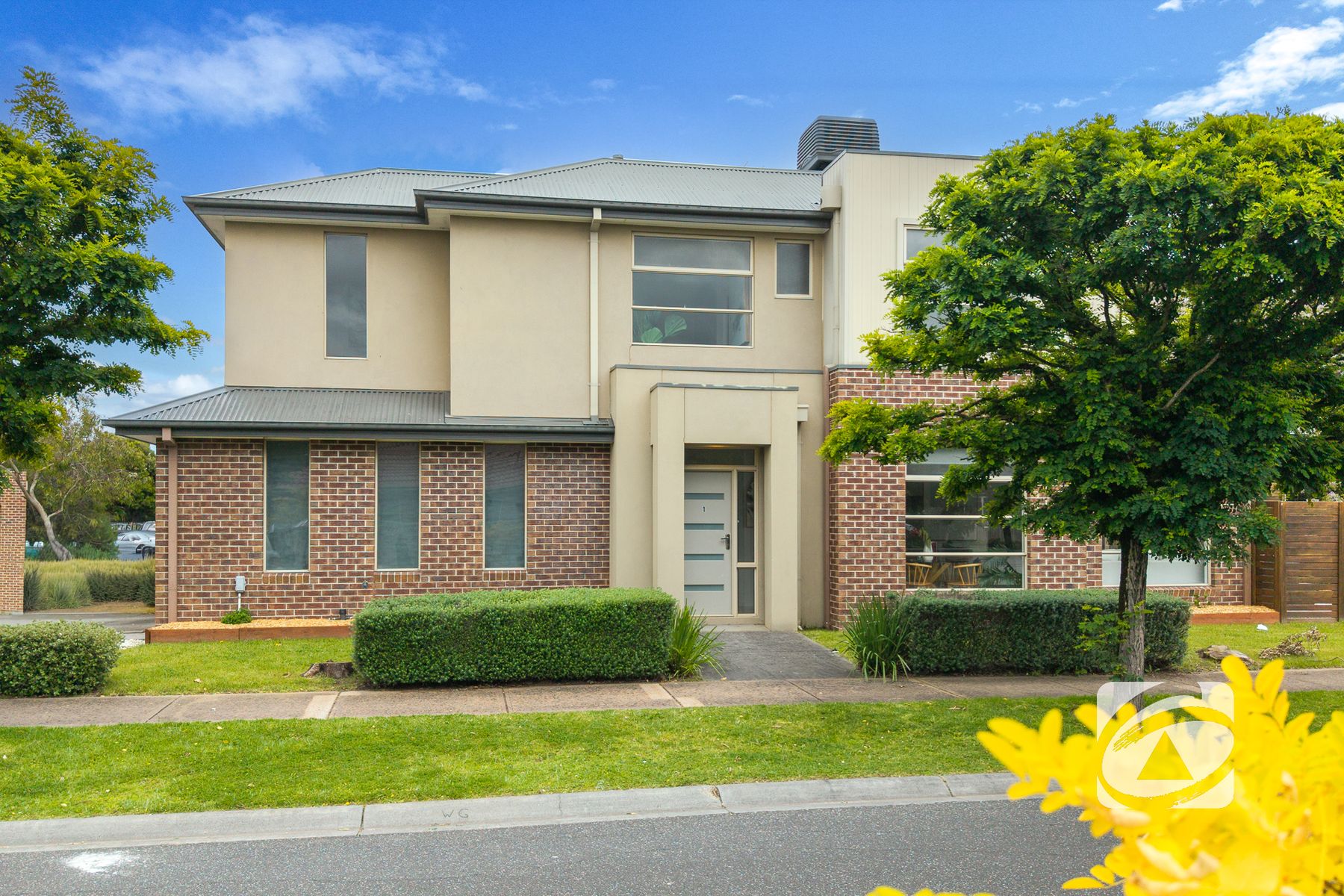 1/16-20 Honeysuckle Close, Pakenham VIC 3810, Pakenham - Thumbnail 2