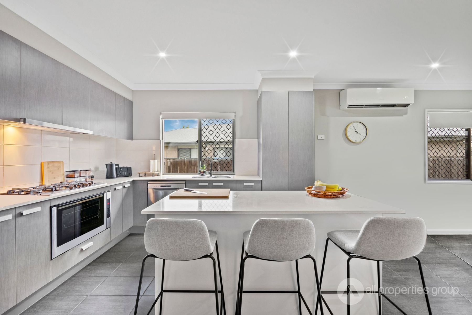 33 Seawest Street, Yarrabilba QLD 4207, Yarrabilba - Thumbnail 2