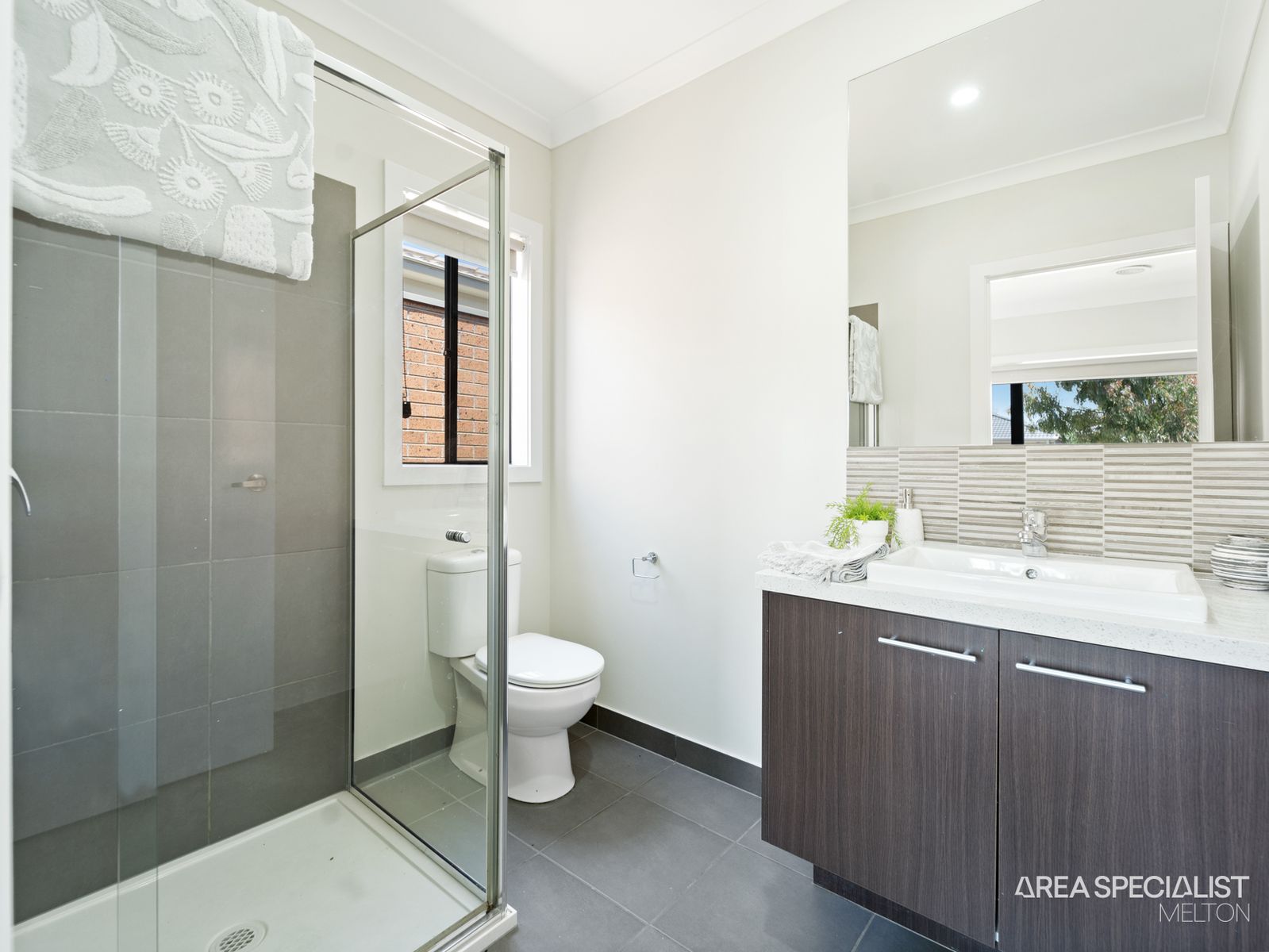31 Golden Wattle Way, Harkness, VIC 3337, Harkness - Thumbnail 6