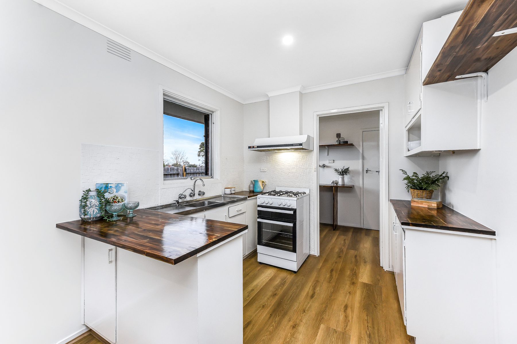 44 Woomera Avenue, Keysborough, VIC 3173, Keysborough - Thumbnail 8