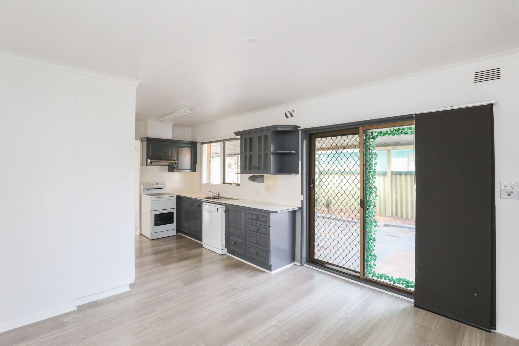 8 Bundarra Court, Mildura - Thumbnail 5