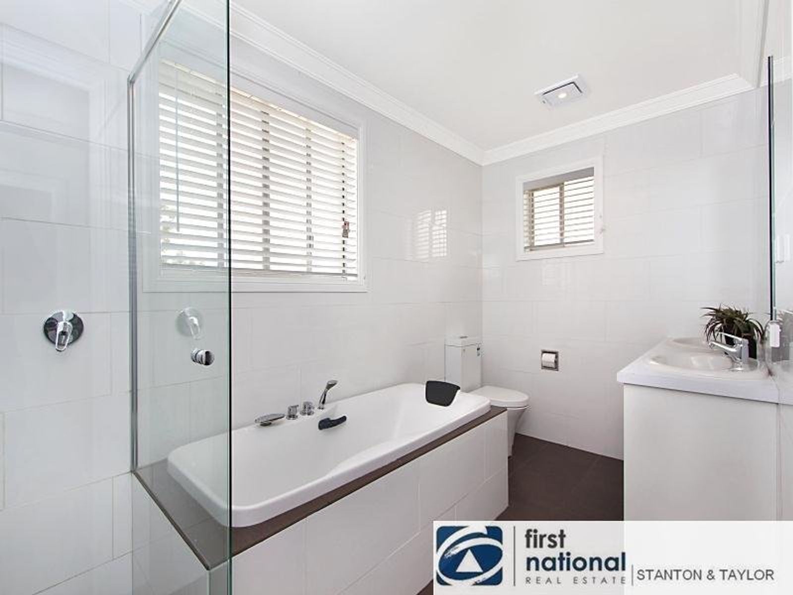 45 Sandringham Avenue, Cambridge Park - Thumbnail 3