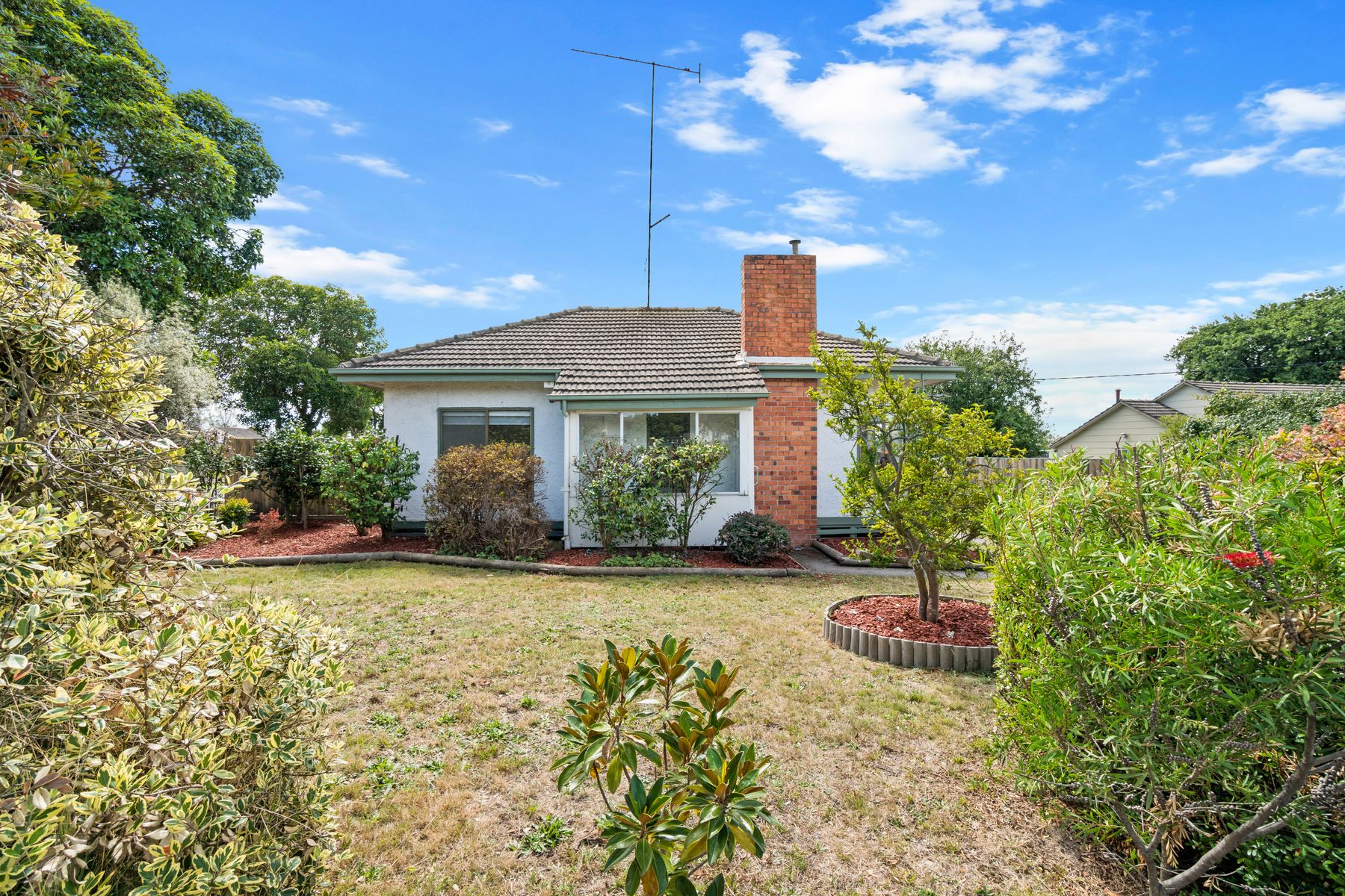 6 Barker Cres, Traralgon VIC 3844