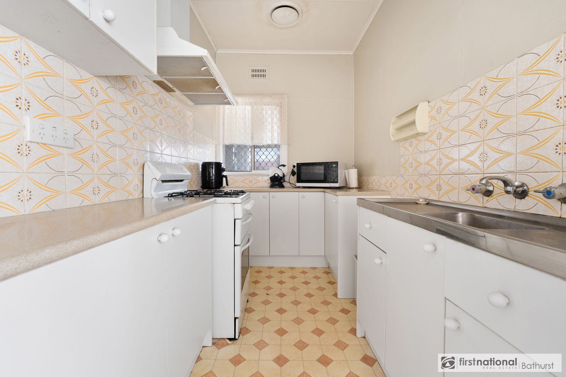 24 Moresby Way, West Bathurst NSW 2795, West Bathurst - Thumbnail 6